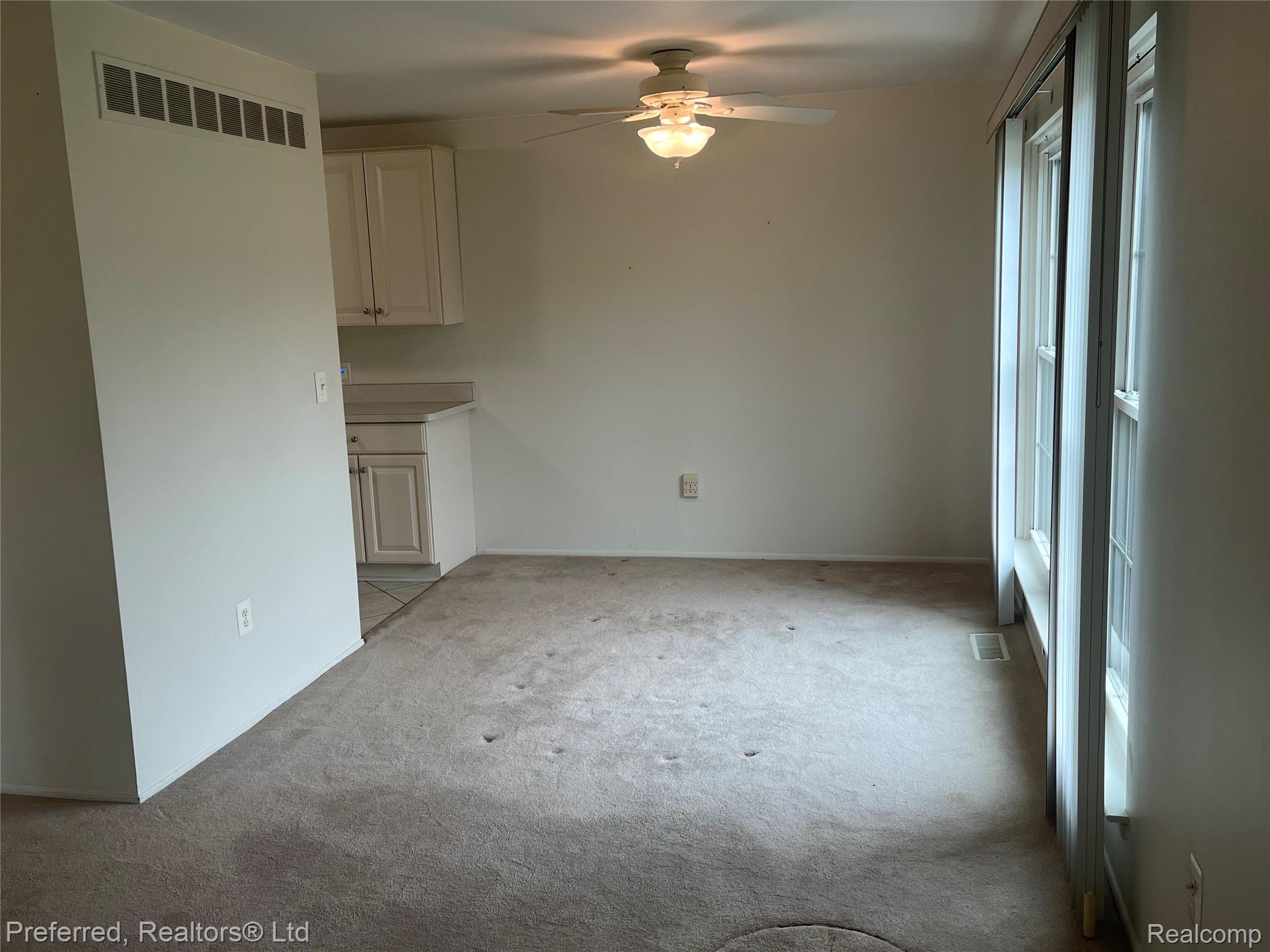 40592 Newport Drive 125