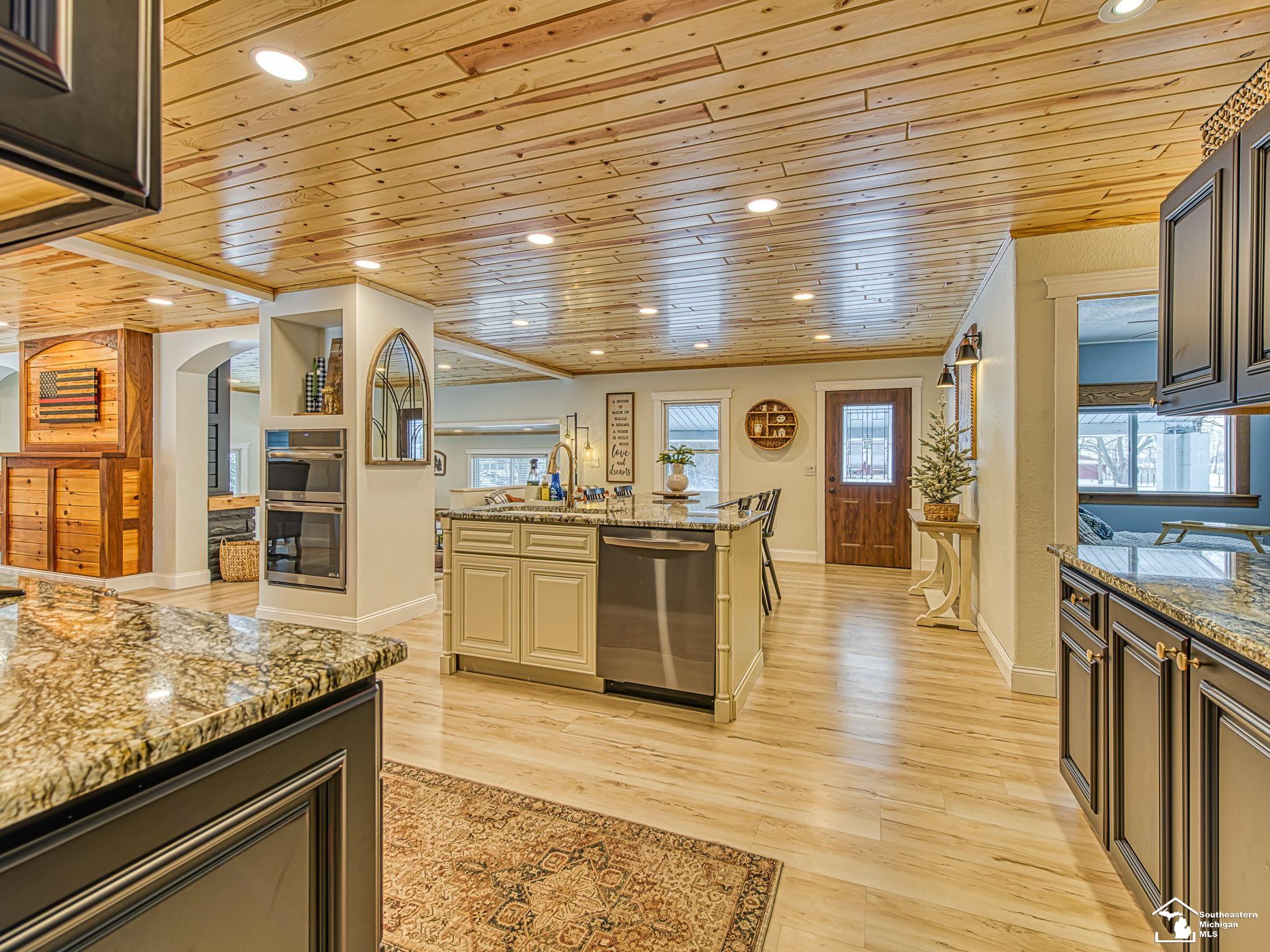 6901 Summerfield Road