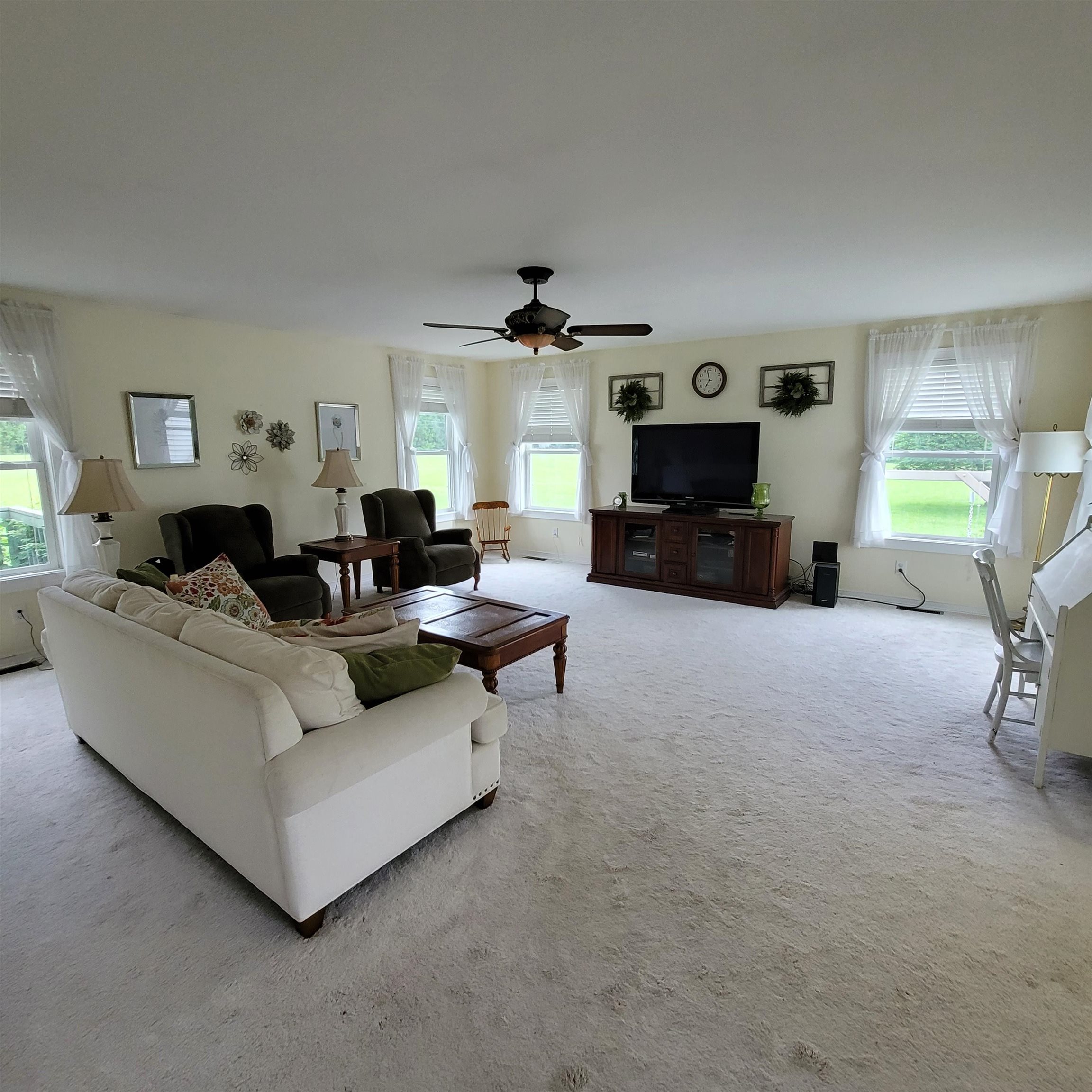 12360 Pine Grove Court