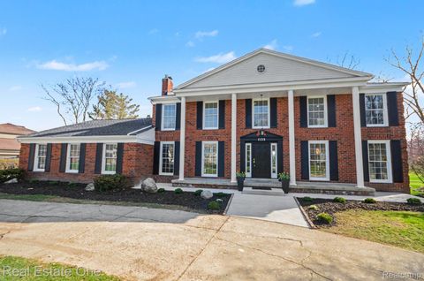1135 Hickory Hill Drive Rochester Hills City MI 48309
