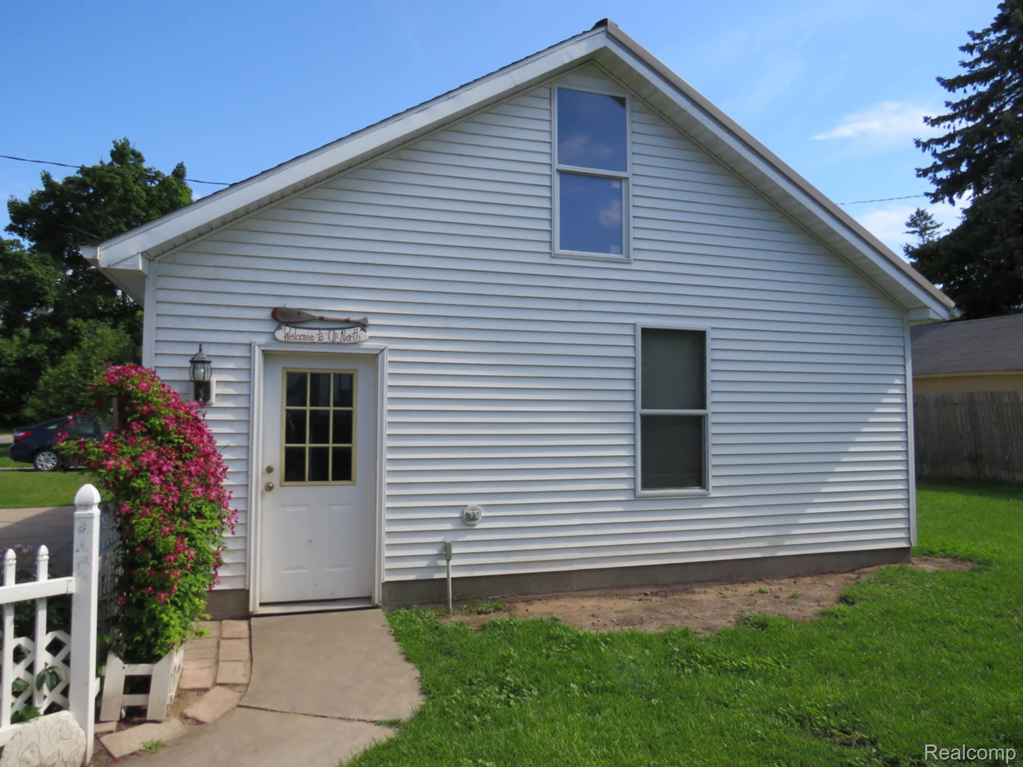 260 Duncan Avenue