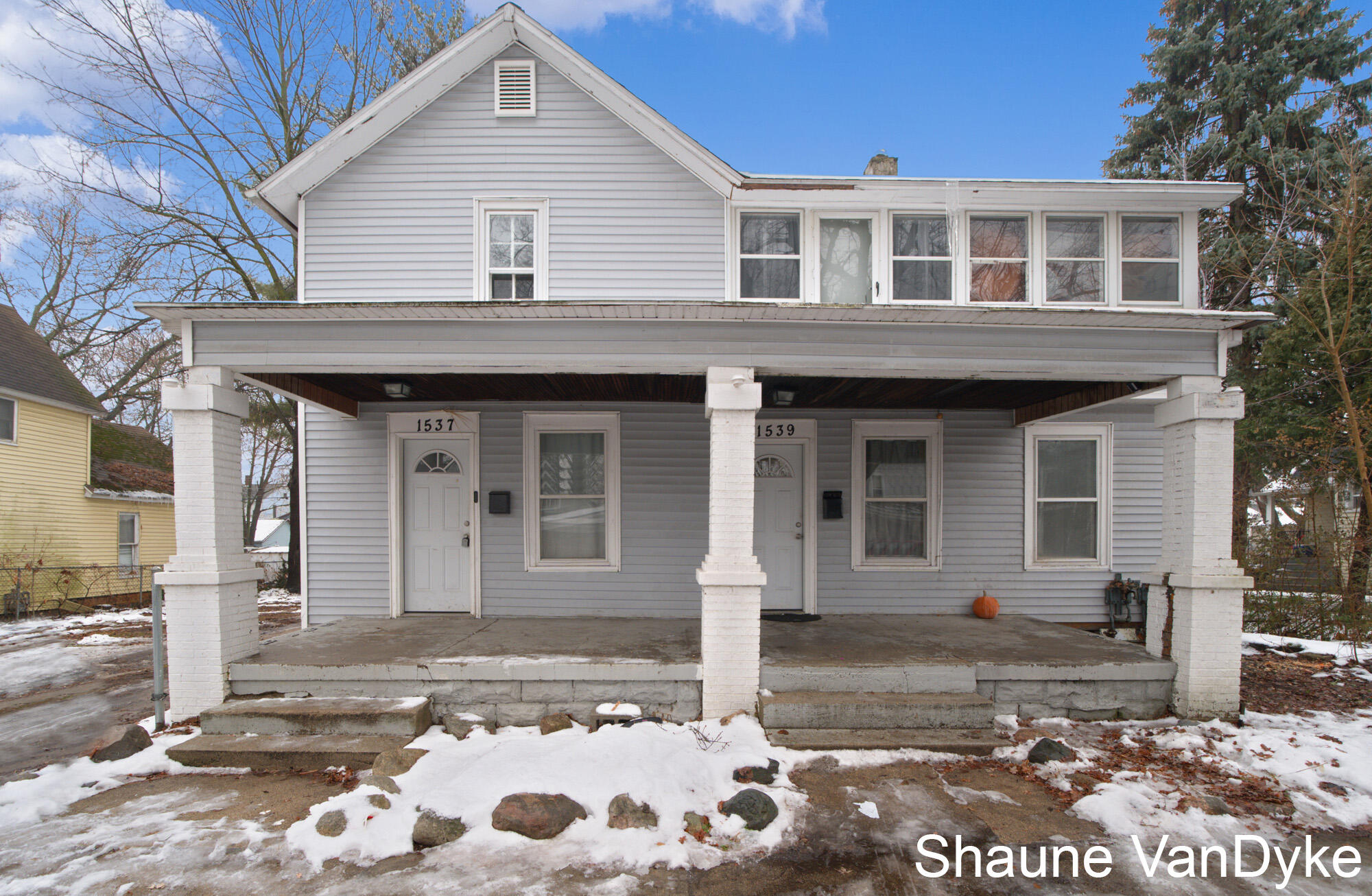 1537 Broadway Avenue NW