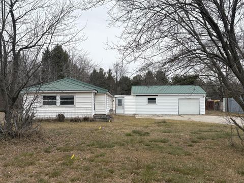 7315 E Pickard Street Chippewa Township MI 48858