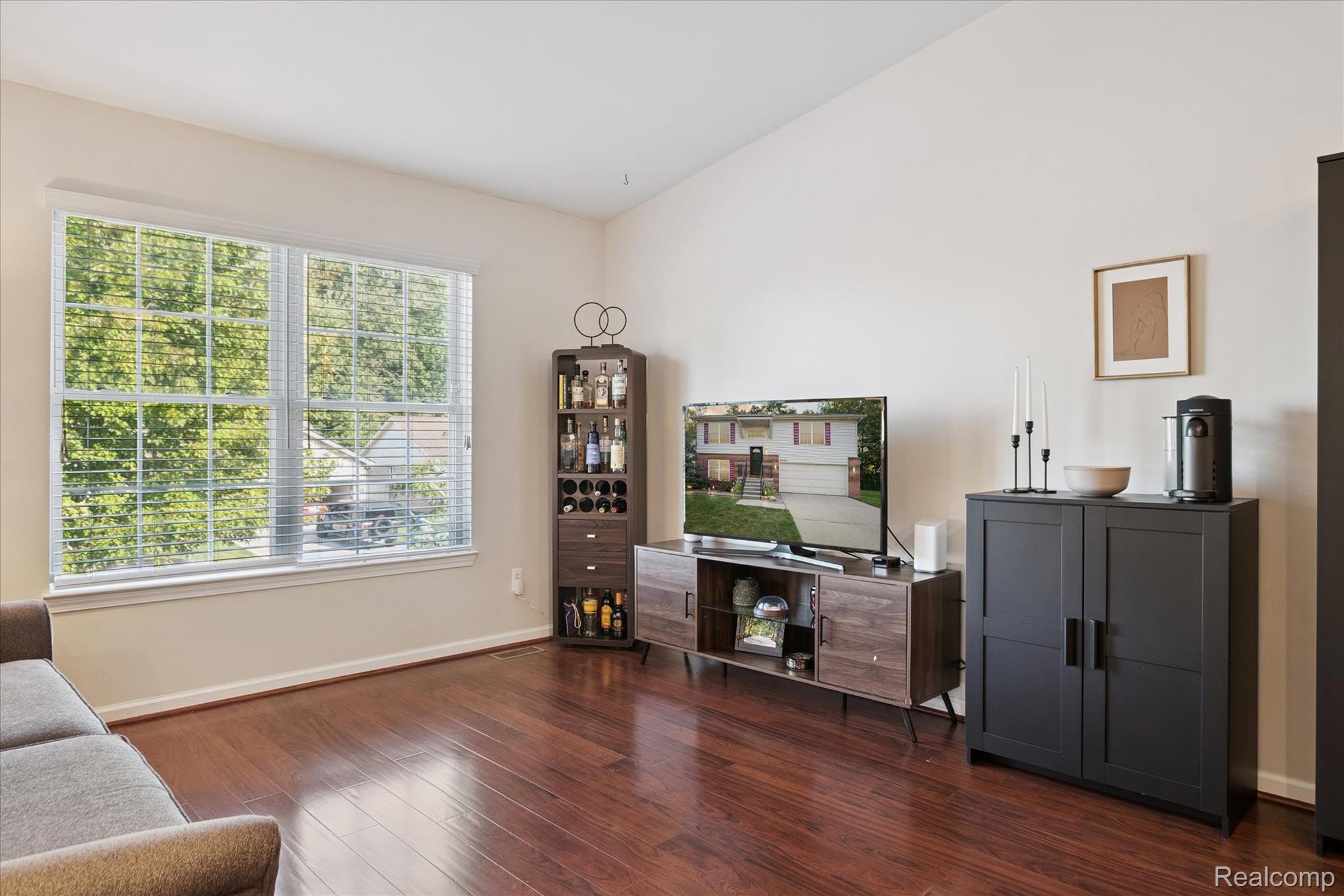 Brownstown Charter Township, Michigan 48183, United States, 3 Bedrooms Bedrooms, ,2 BathroomsBathrooms,Residential,Active,206867