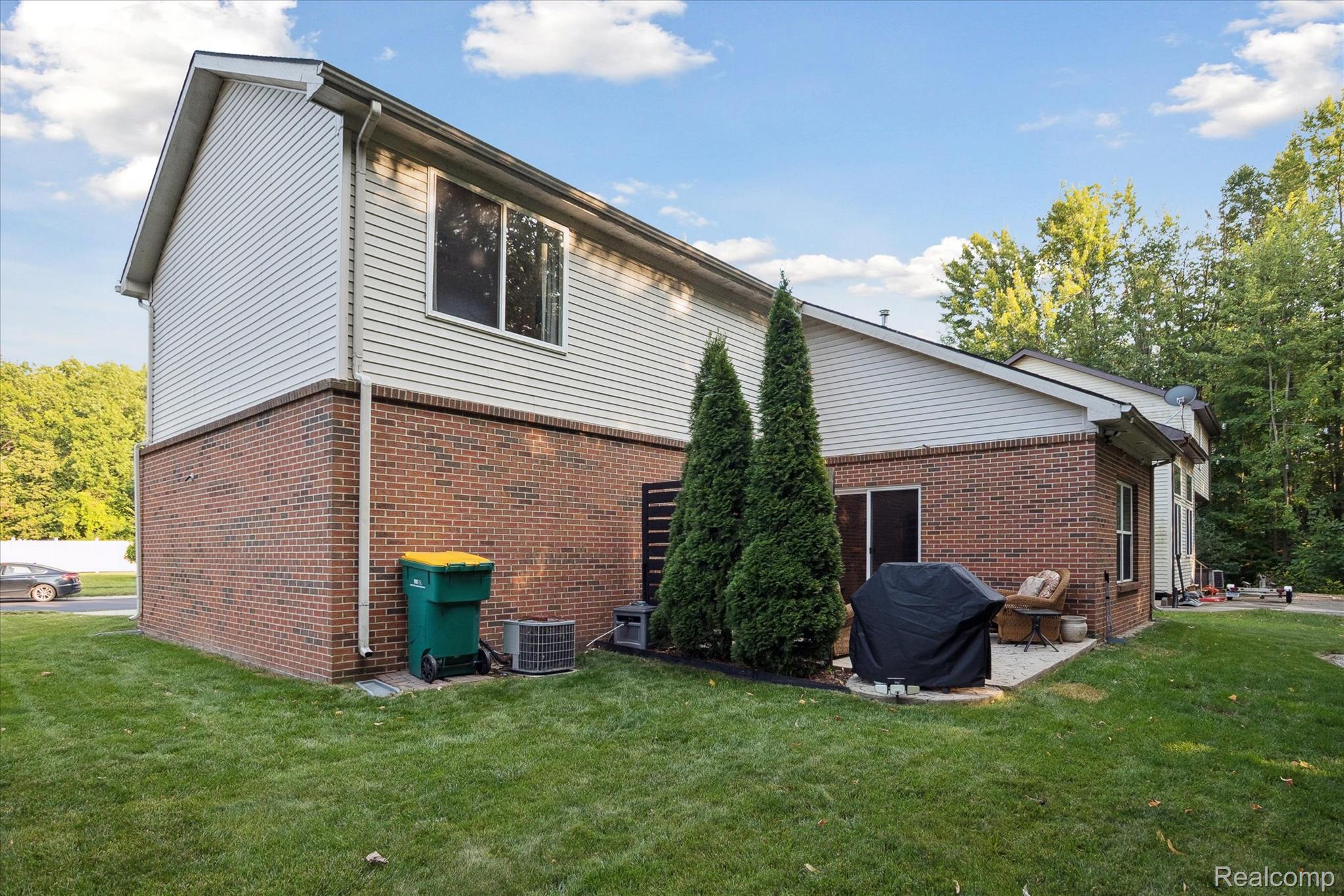 Brownstown Charter Township, Michigan 48183, United States, 3 Bedrooms Bedrooms, ,2 BathroomsBathrooms,Residential,Active,206867