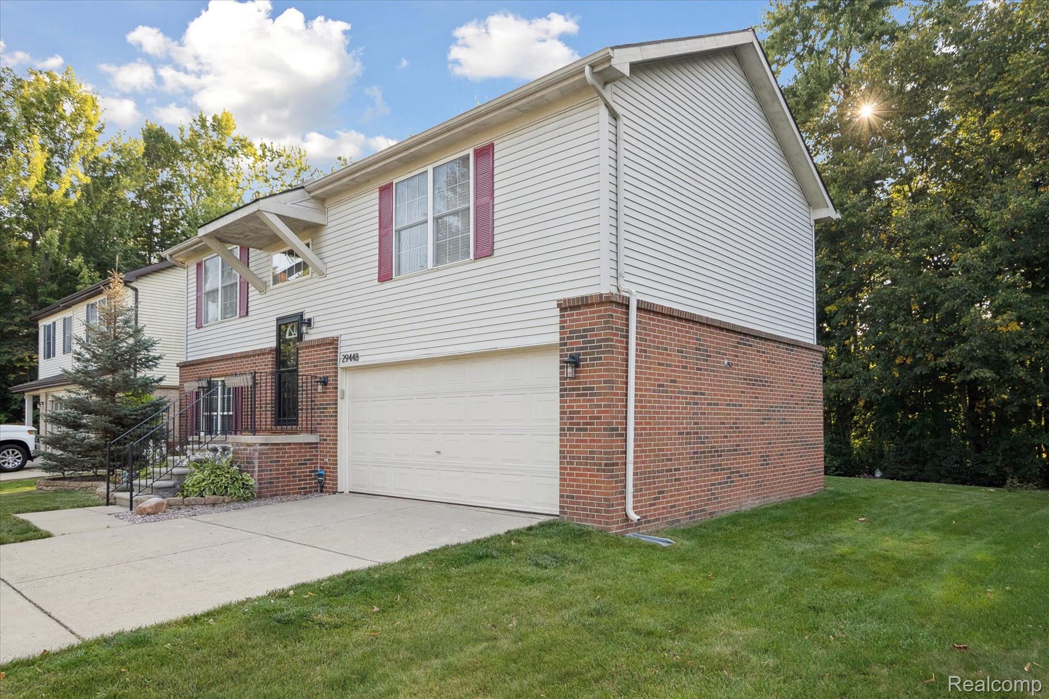 Brownstown Charter Township, Michigan 48183, United States, 3 Bedrooms Bedrooms, ,2 BathroomsBathrooms,Residential,Active,206867