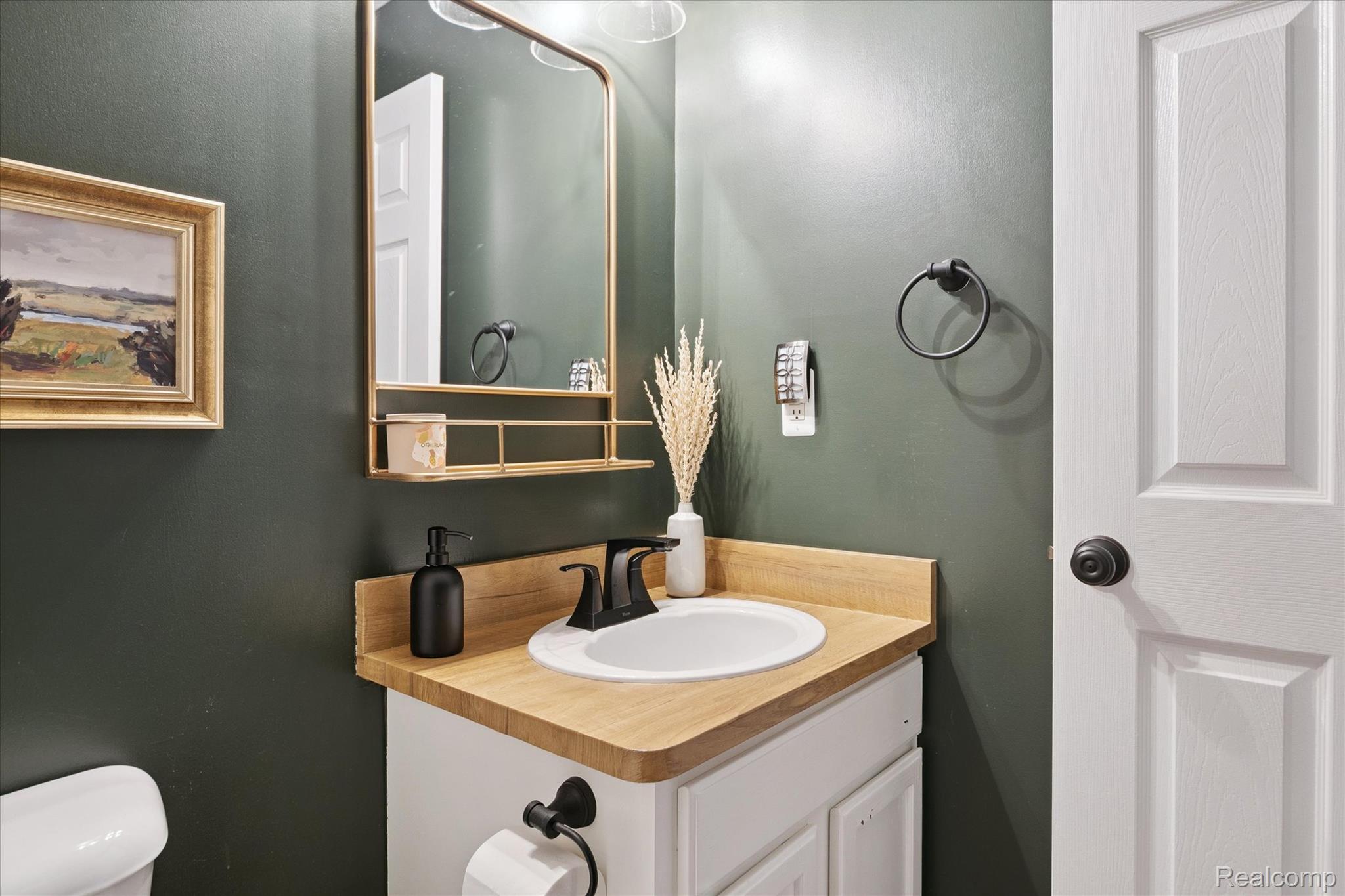 Brownstown Charter Township, Michigan 48183, United States, 3 Bedrooms Bedrooms, ,2 BathroomsBathrooms,Residential,Active,206867