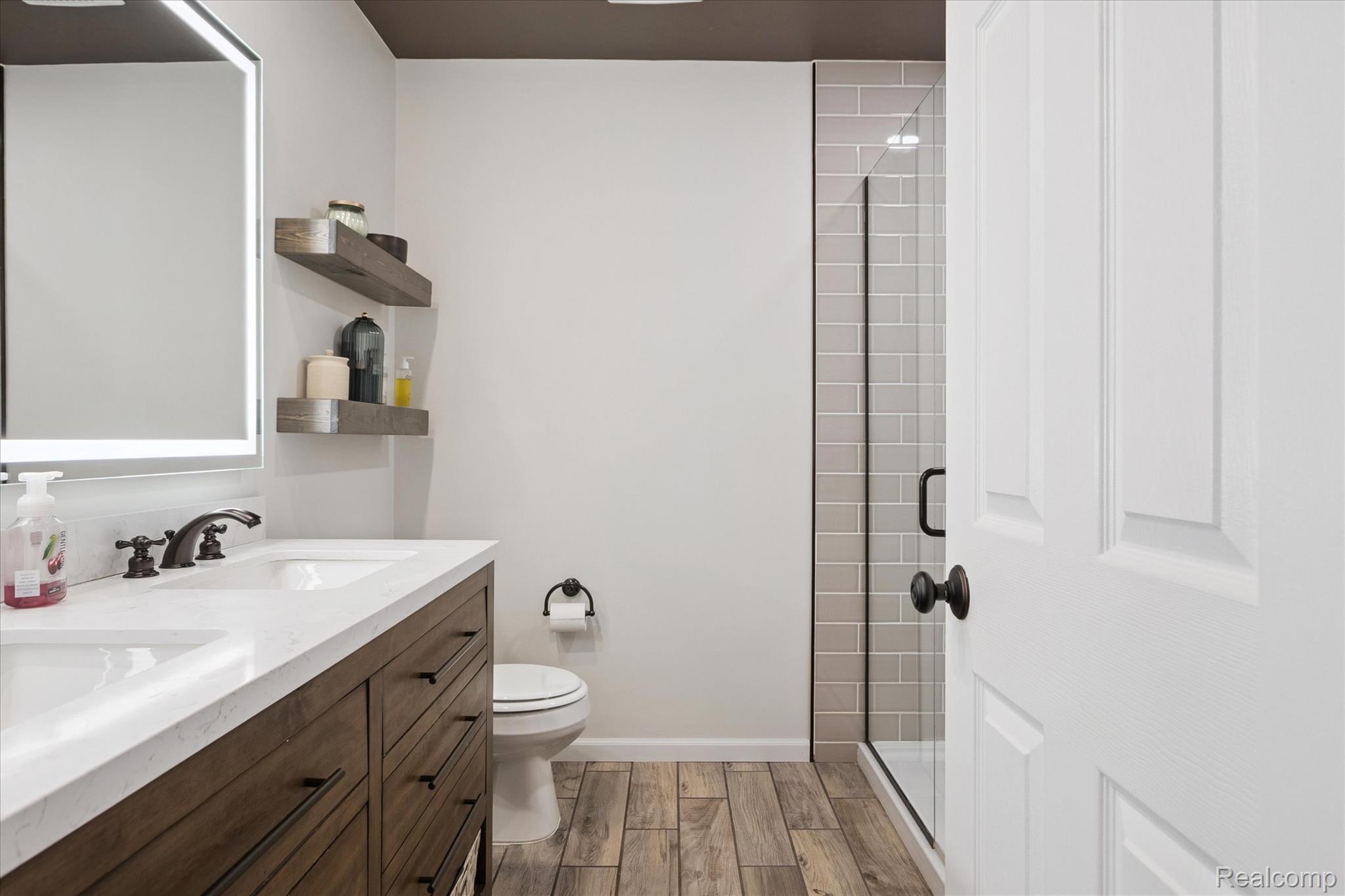 Brownstown Charter Township, Michigan 48183, United States, 3 Bedrooms Bedrooms, ,2 BathroomsBathrooms,Residential,Active,206867