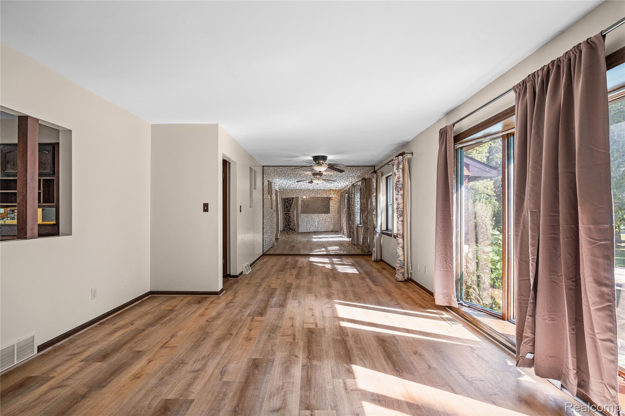 12524 Linden Road