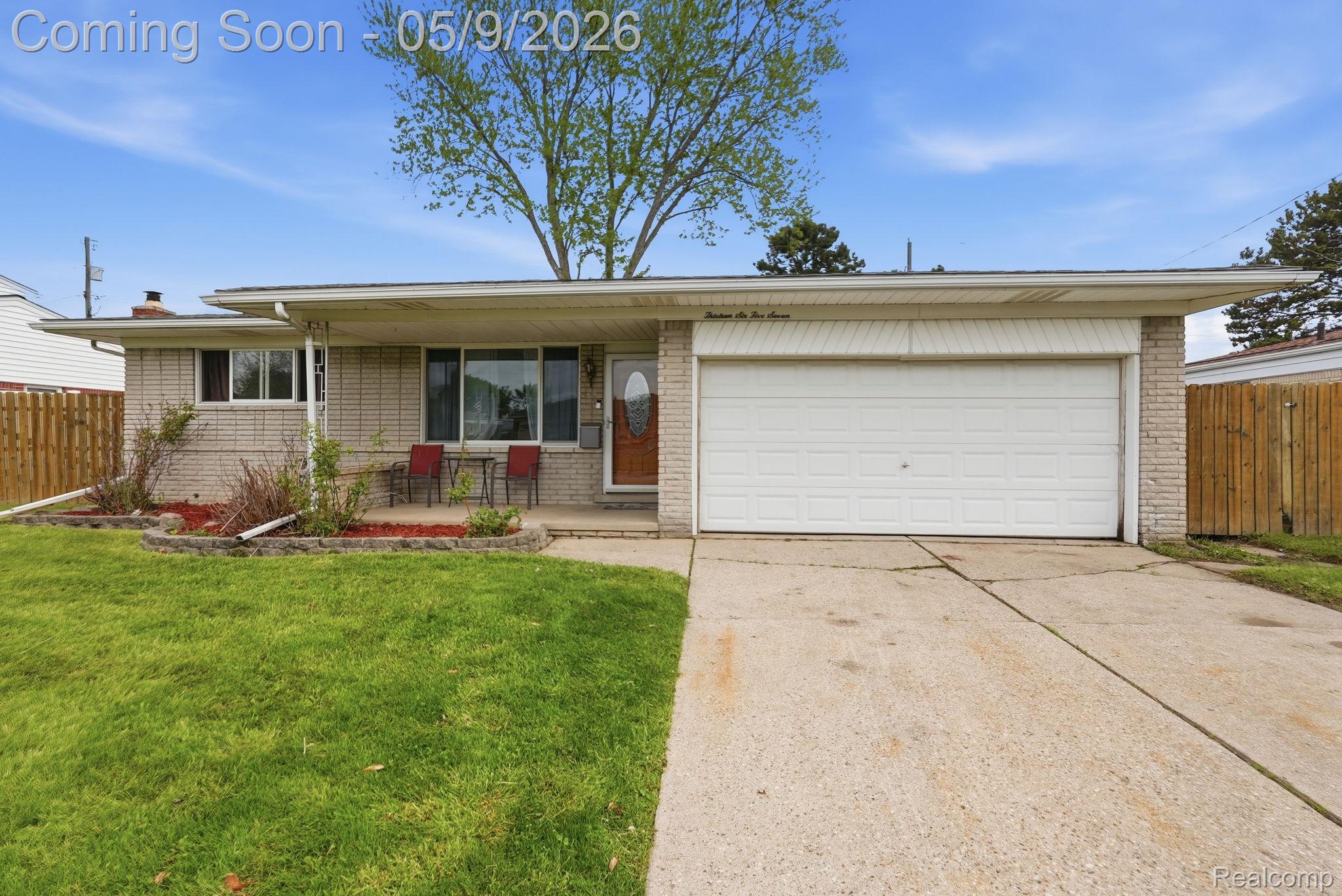 13657 Jenny Drive