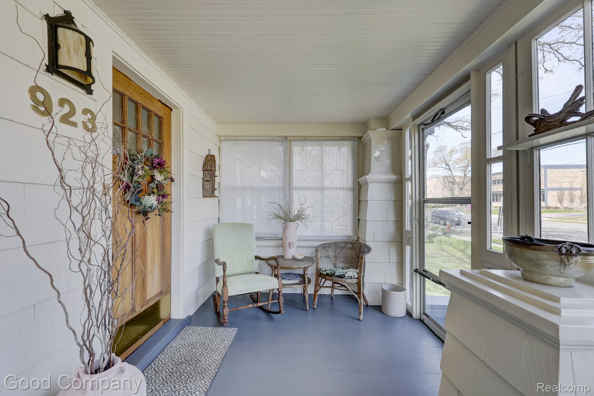 923 W 11 Mile Road
