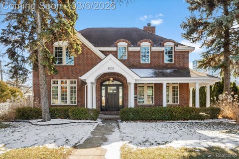 820 Hazel Street Birmingham City MI 48009