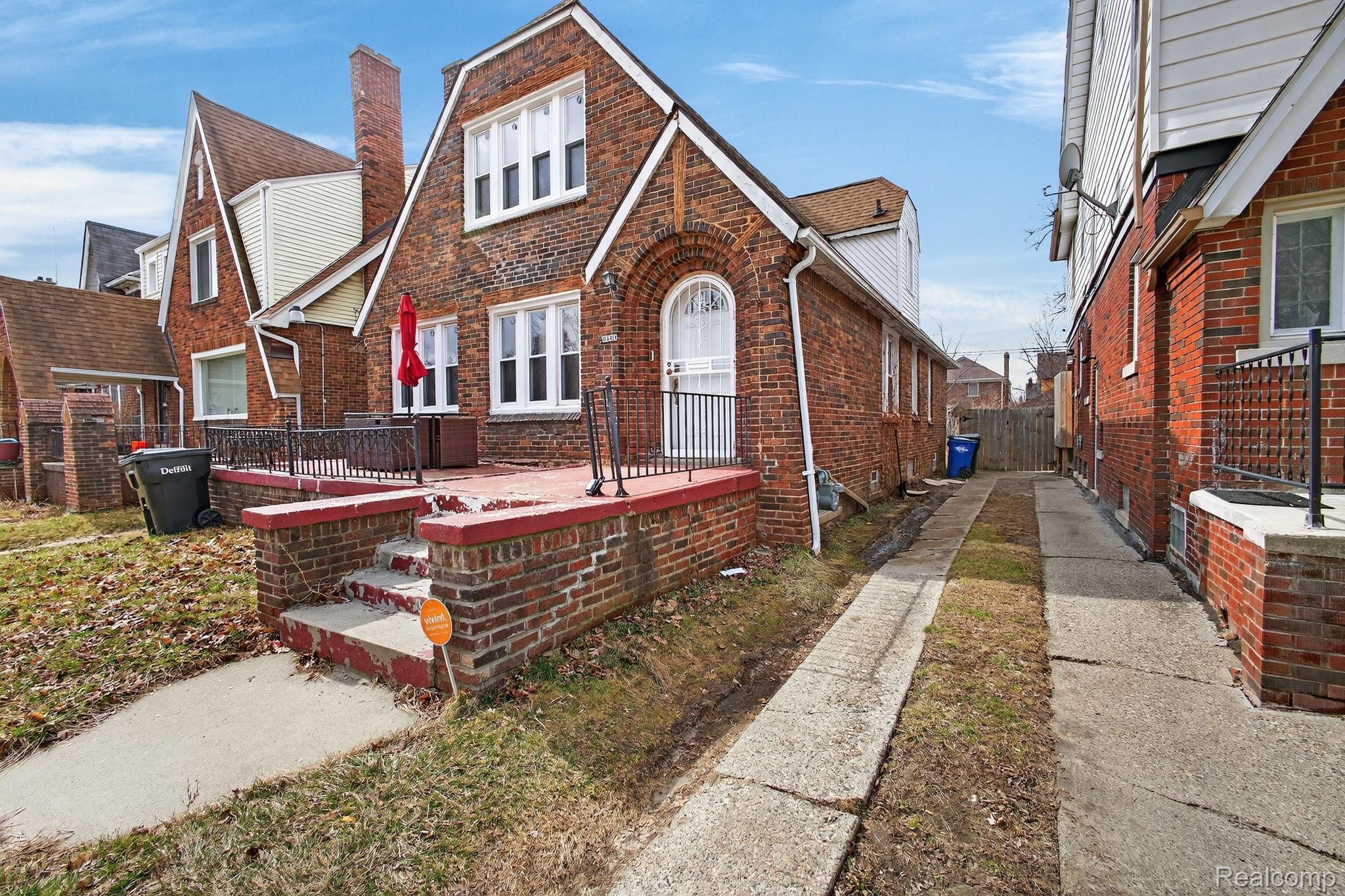 16563 Wildemere Street