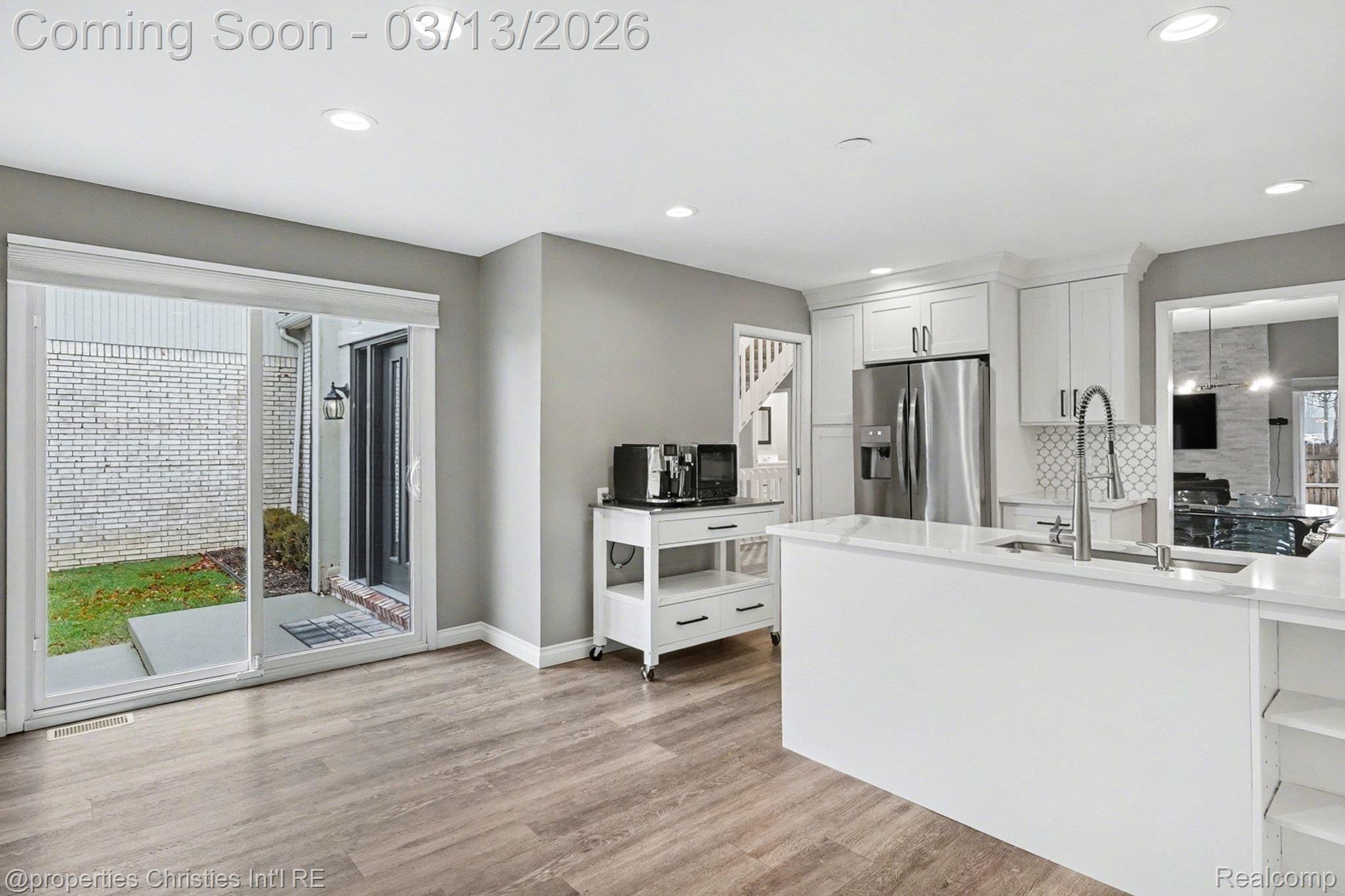 5143 Woodlands Drive