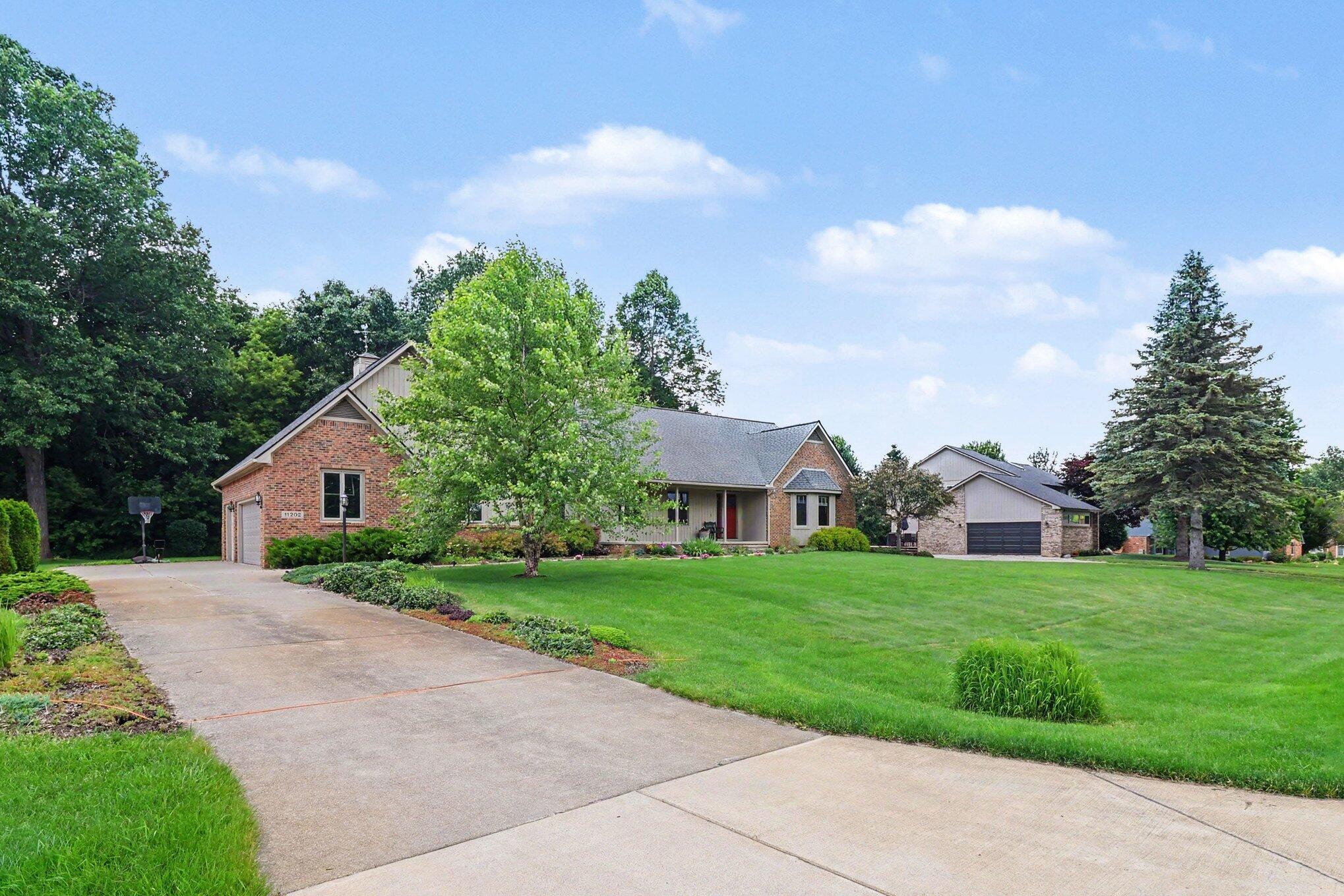 11202 Clovis Pointe Drive