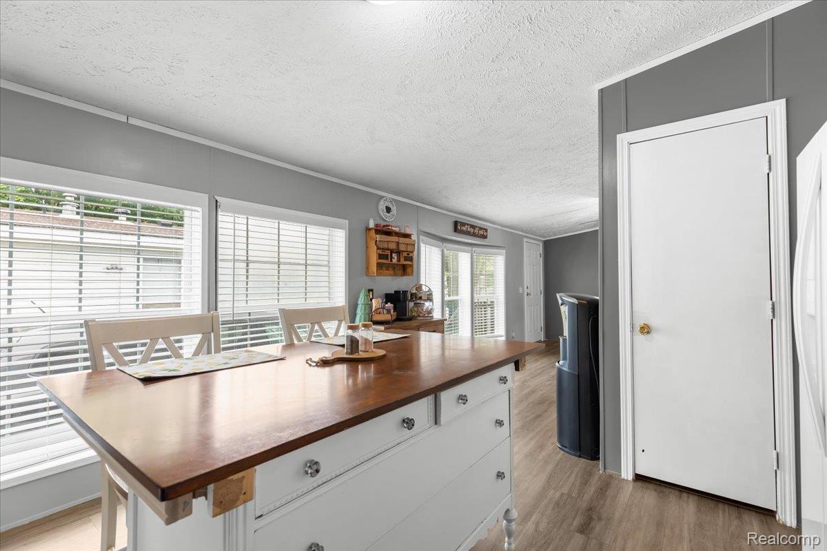 Auburn Hills City, Michigan 48326, United States, 3 Bedrooms Bedrooms, ,2 BathroomsBathrooms,Residential,Active,136519