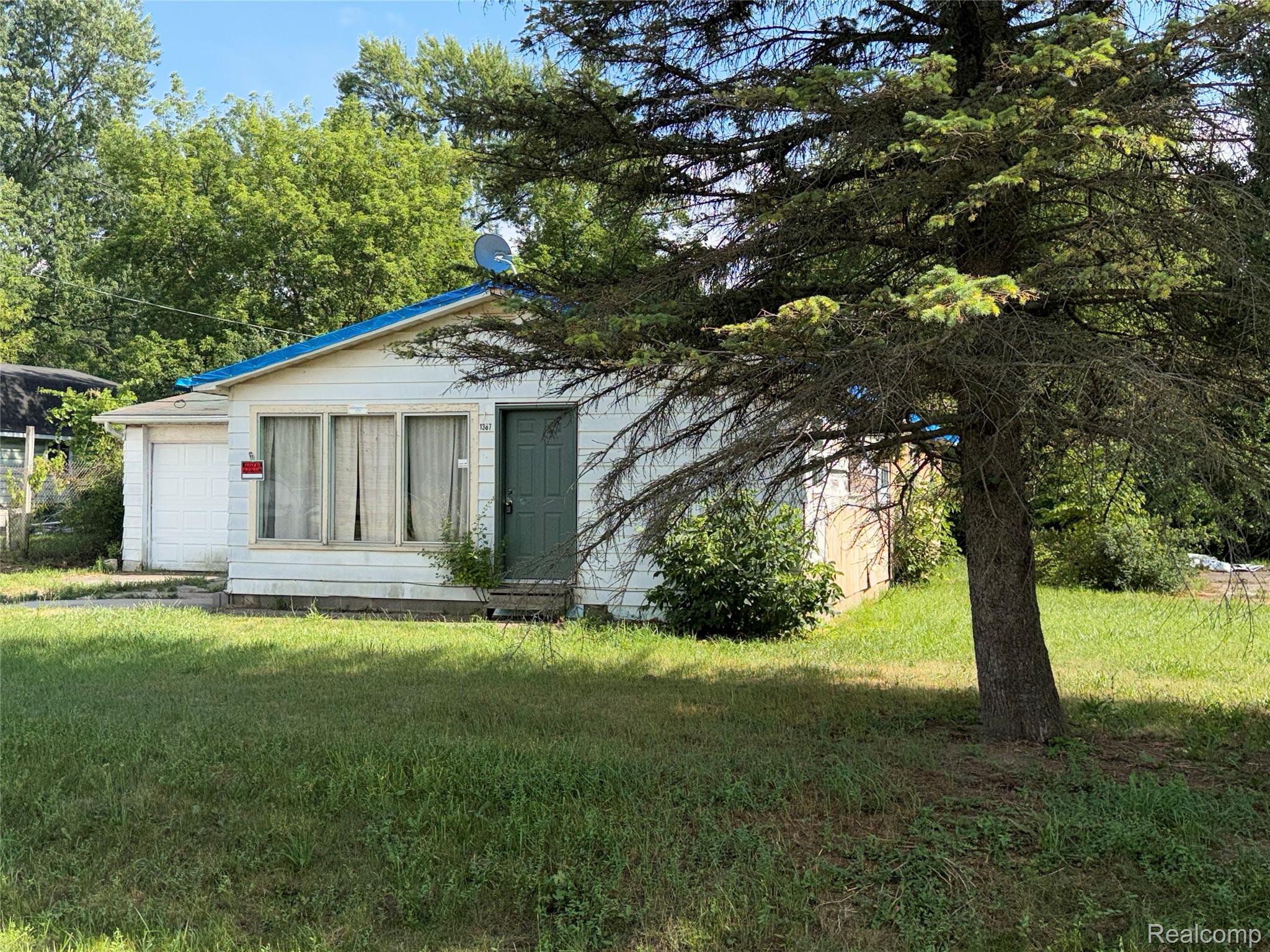 1387 W Princeton Avenue