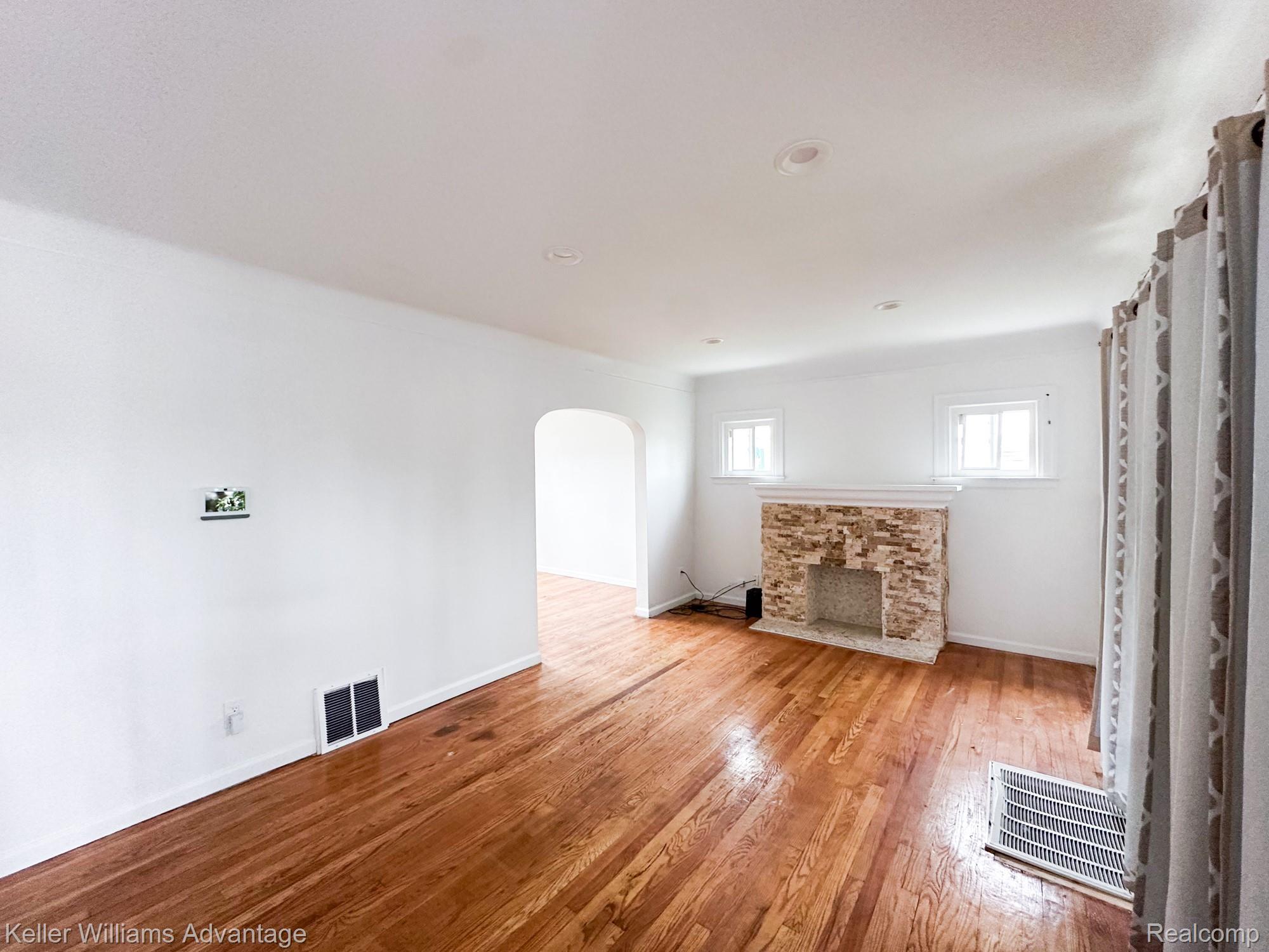 16940 San Juan Drive