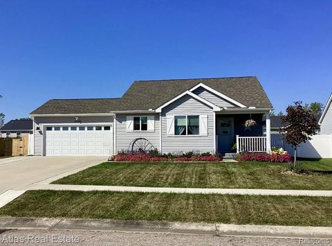 3122 Dahlia Drive Burton City MI 48519