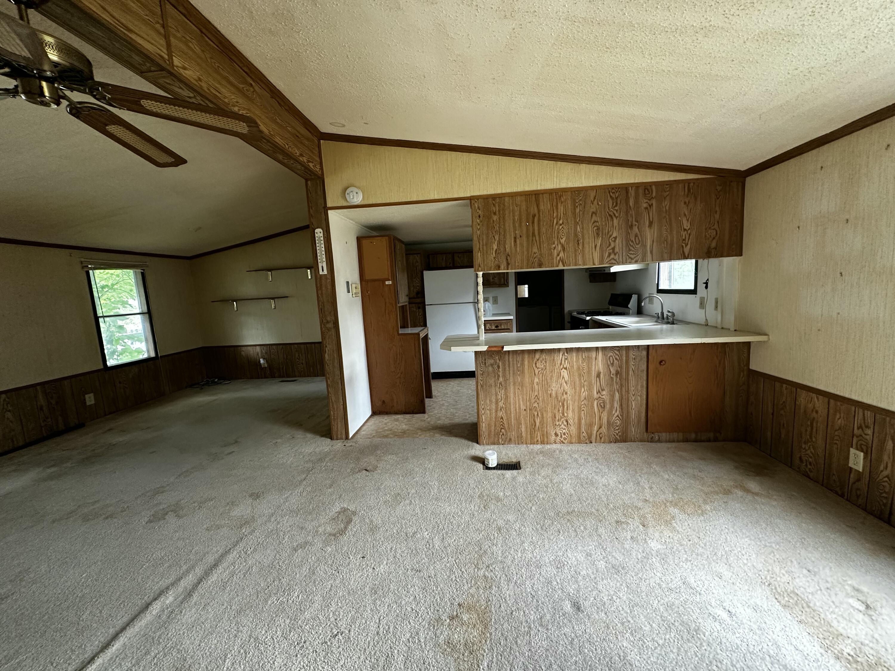 411 Aquaview Drive