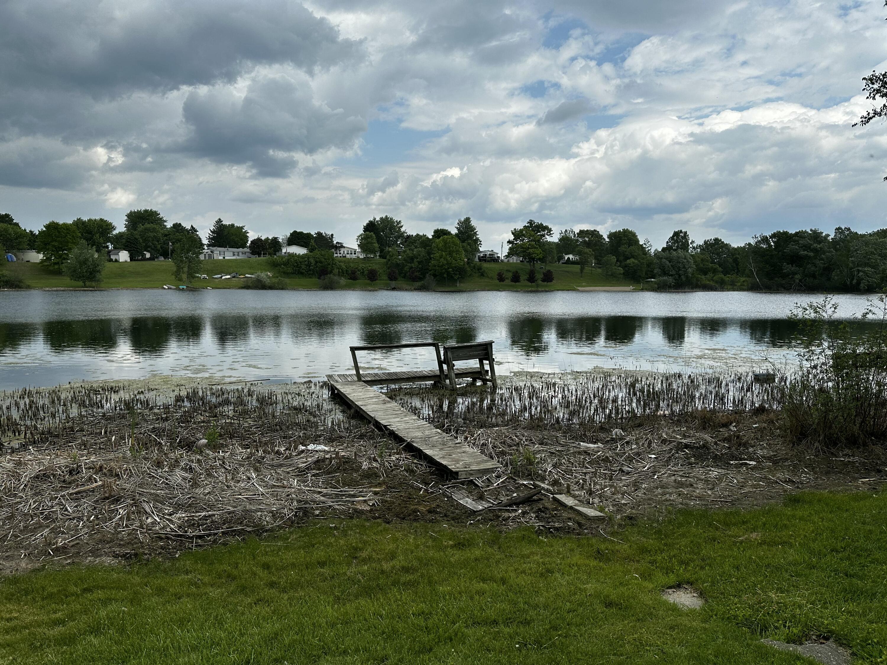 411 Aquaview Drive