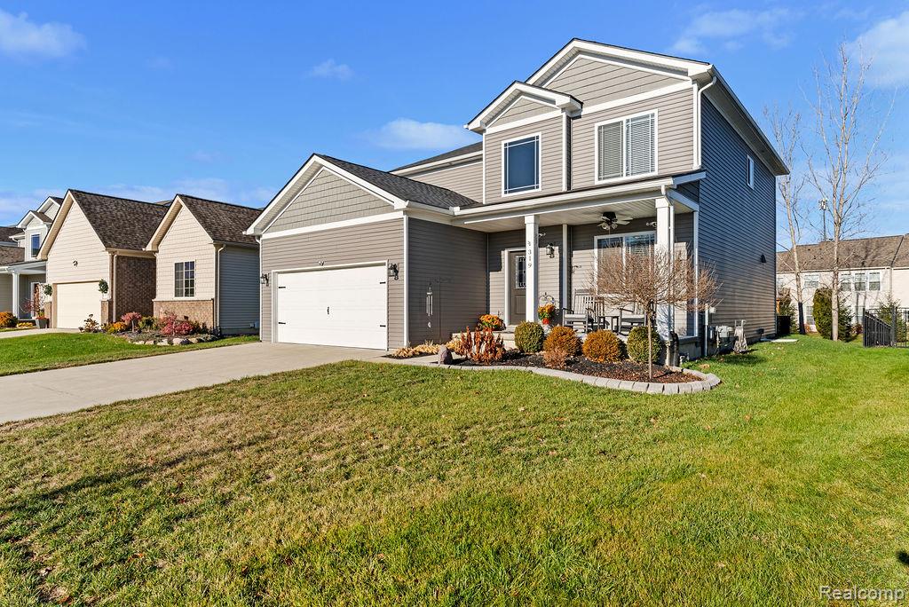 319 Hidden River East