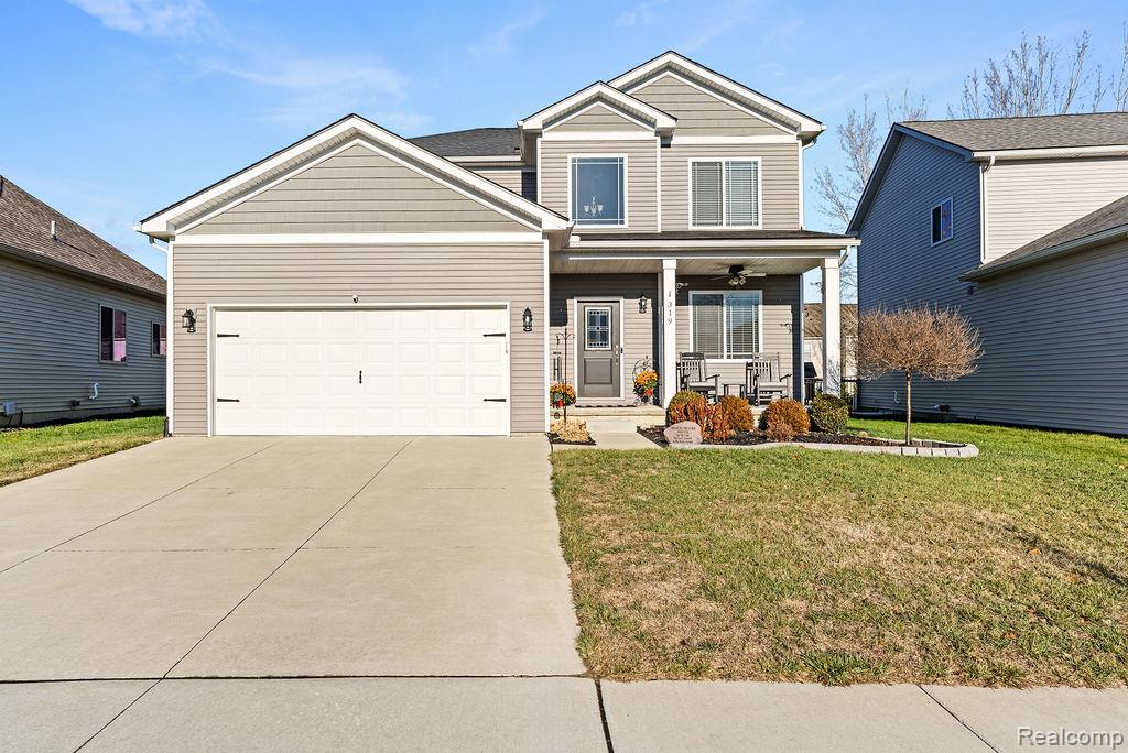 319 Hidden River East