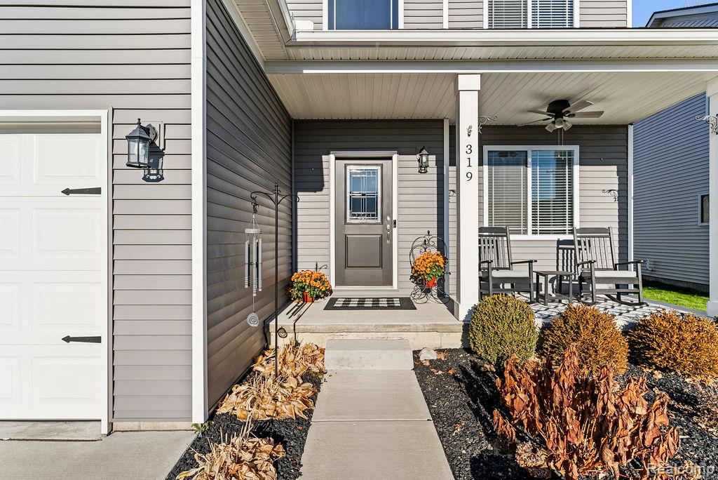 319 Hidden River East