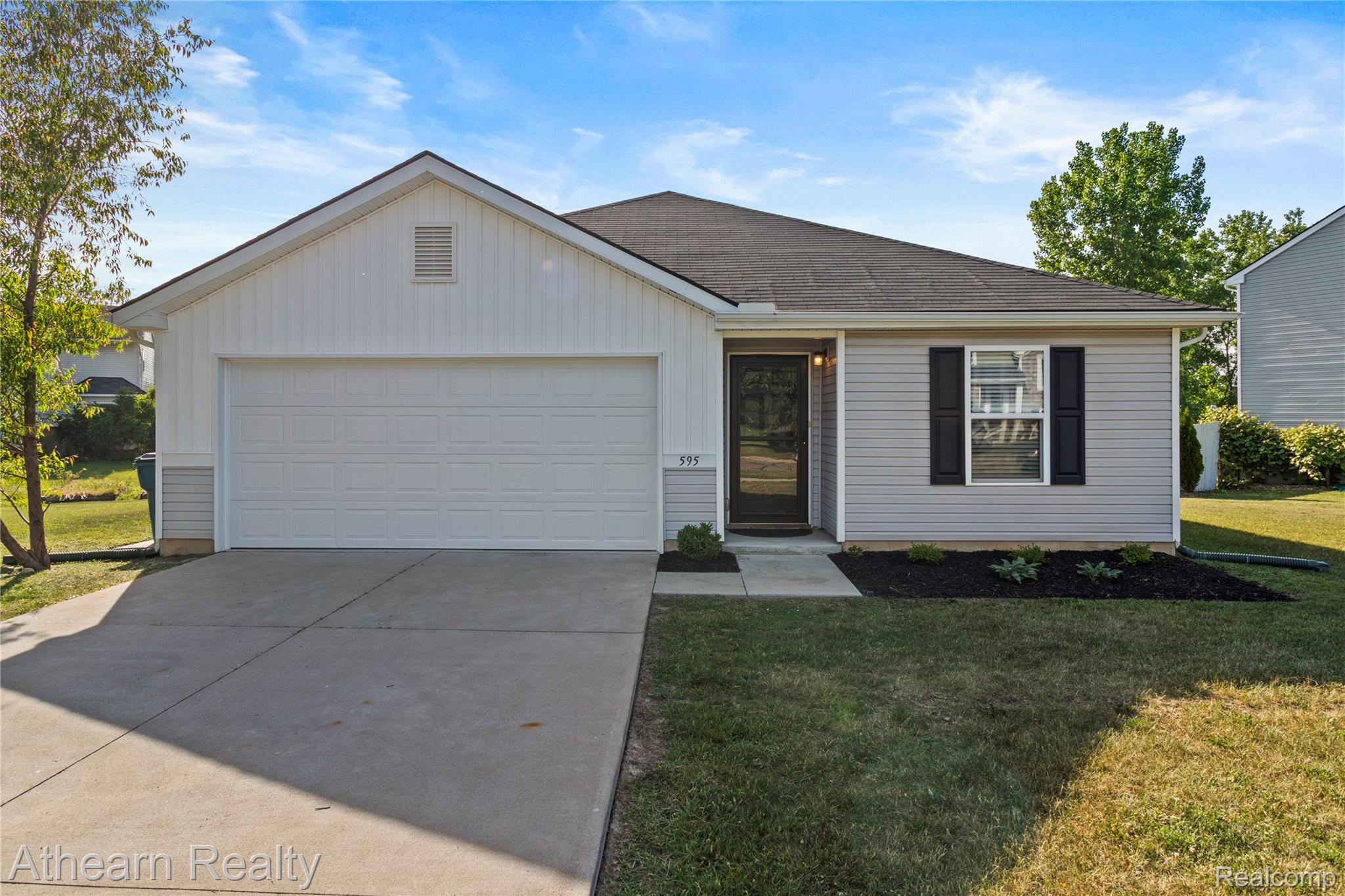 595 Rockway Drive