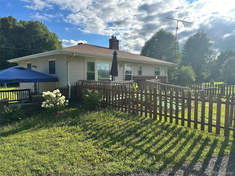 3326 Oak Grove Road North Branch Township MI 48461
