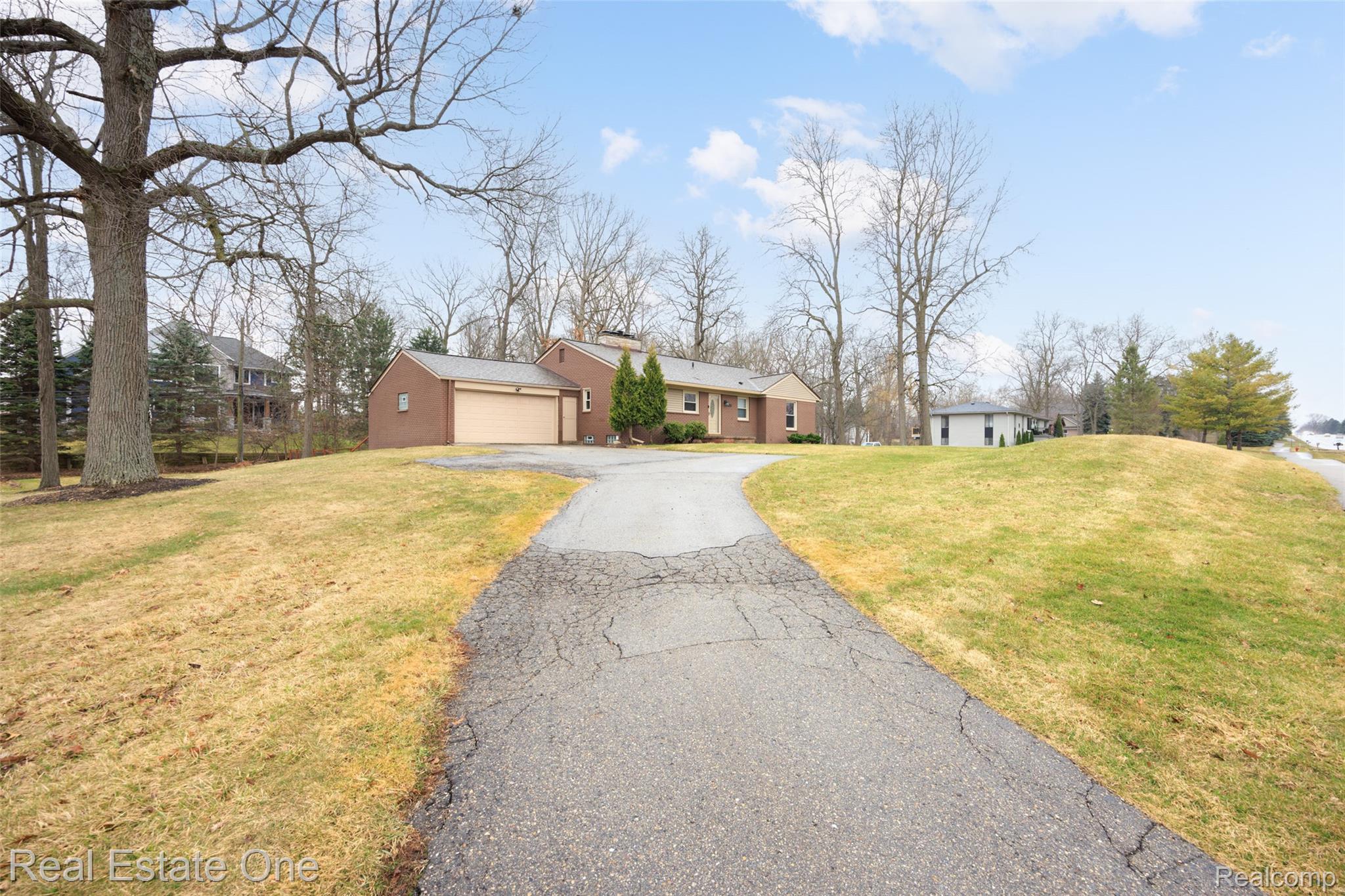 1030 E Silverbell Road