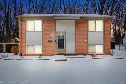38478 Loruss Avenue Westland City MI 48186