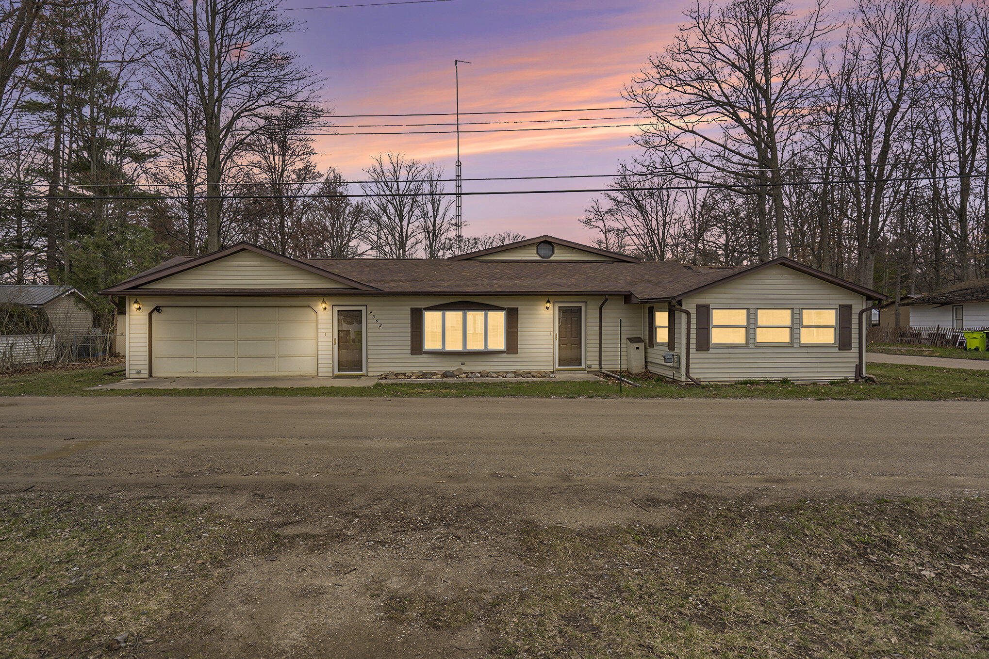 4302 Lake Drive