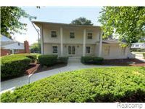 27925 Arlington Drive Southfield City MI 48076