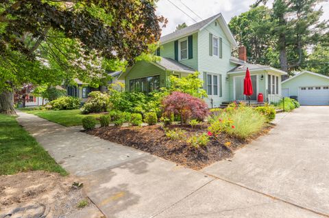 318 Superior Street South Haven City MI 49090