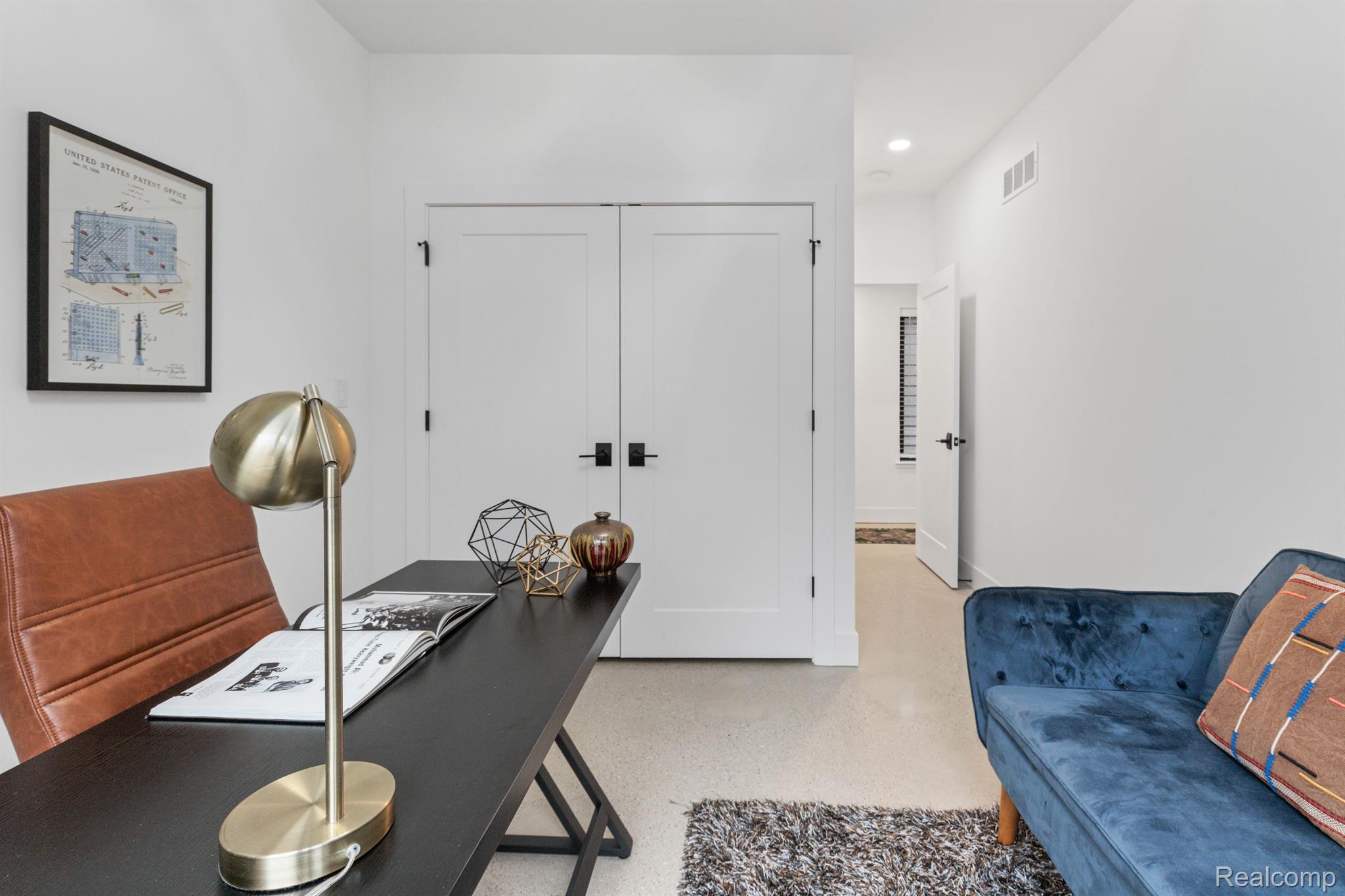 Detroit, Michigan 48208, United States, 2 Bedrooms Bedrooms, ,2 BathroomsBathrooms,Residential,Active,31022