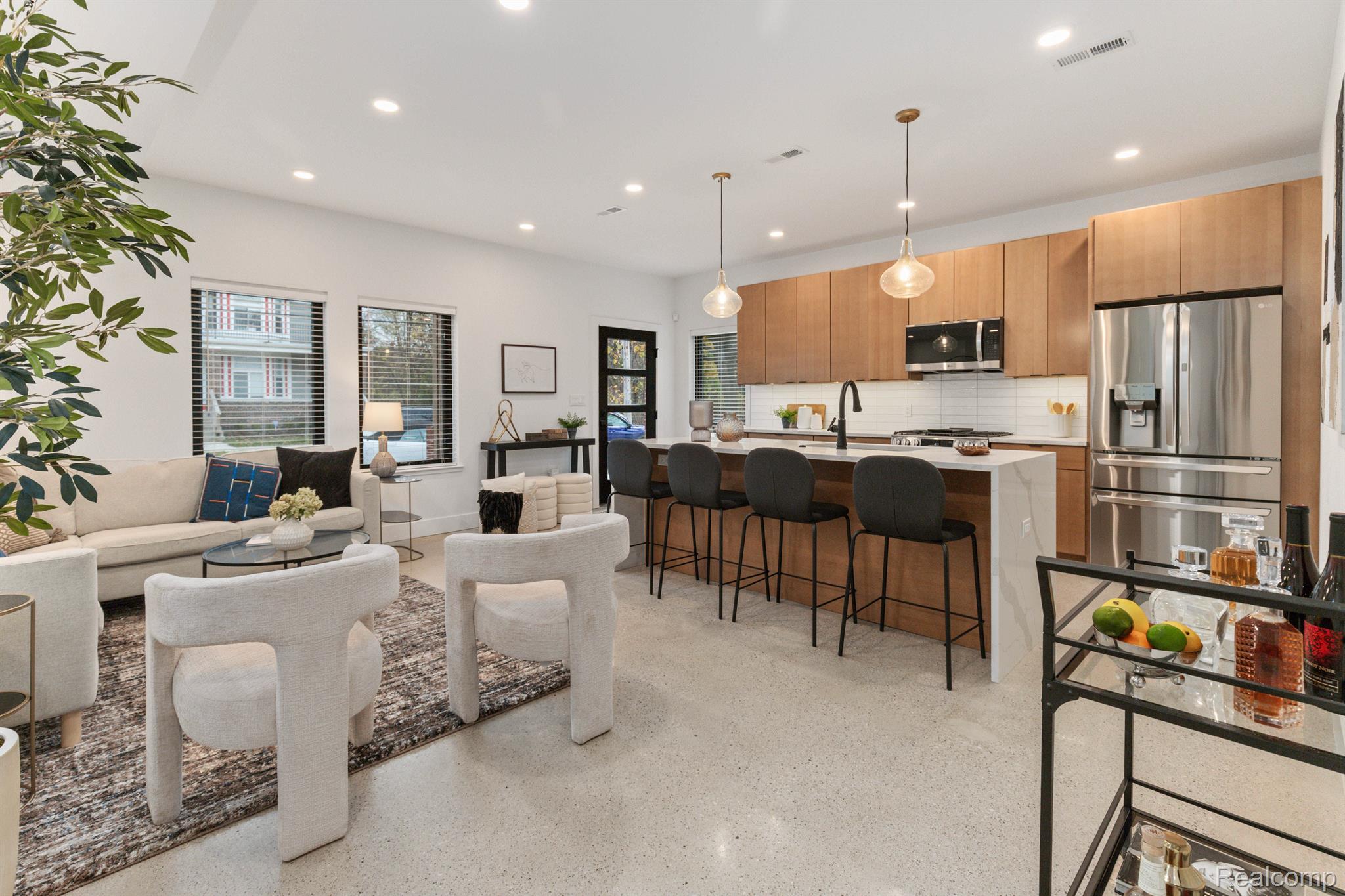 Detroit, Michigan 48208, United States, 2 Bedrooms Bedrooms, ,2 BathroomsBathrooms,Residential,Active,31022