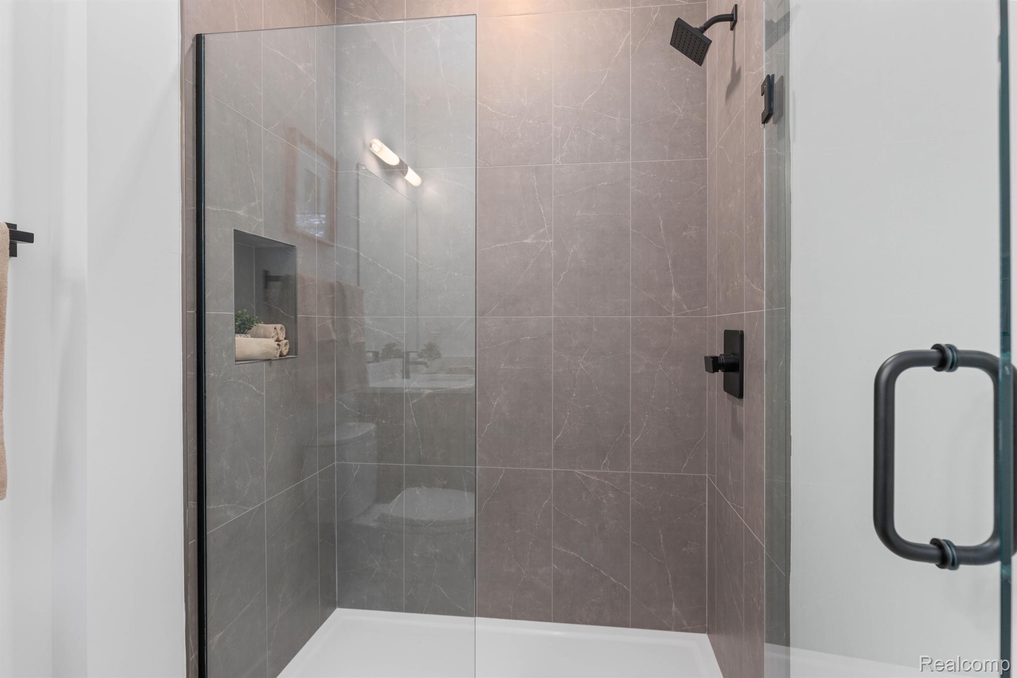 Detroit, Michigan 48208, United States, 2 Bedrooms Bedrooms, ,2 BathroomsBathrooms,Residential,Active,31022