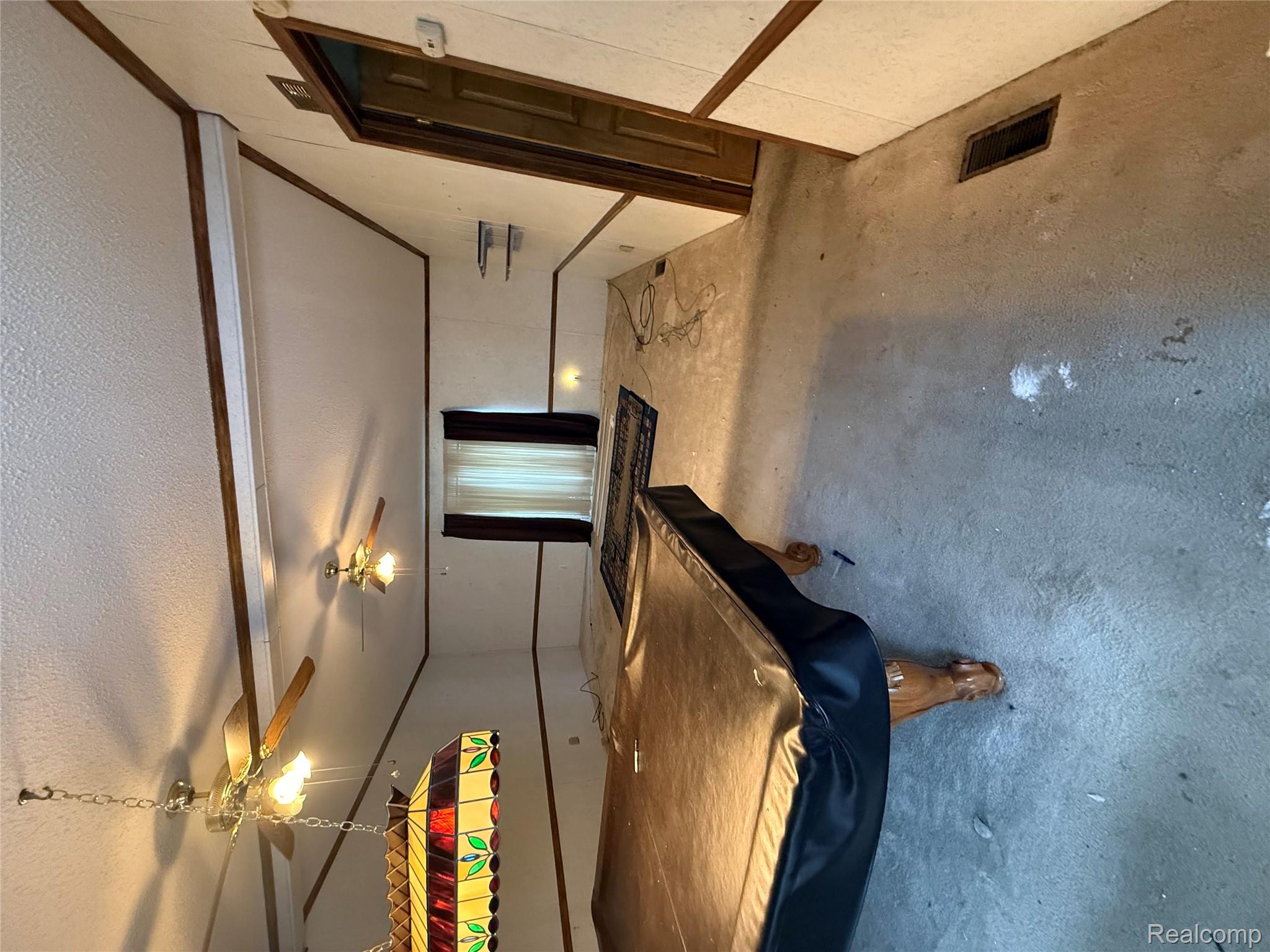 2222 S Sheeran Drive