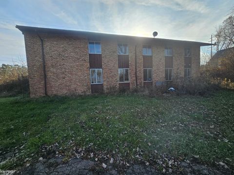 2408 W Carpenter Road Mt Morris Township MI 48505