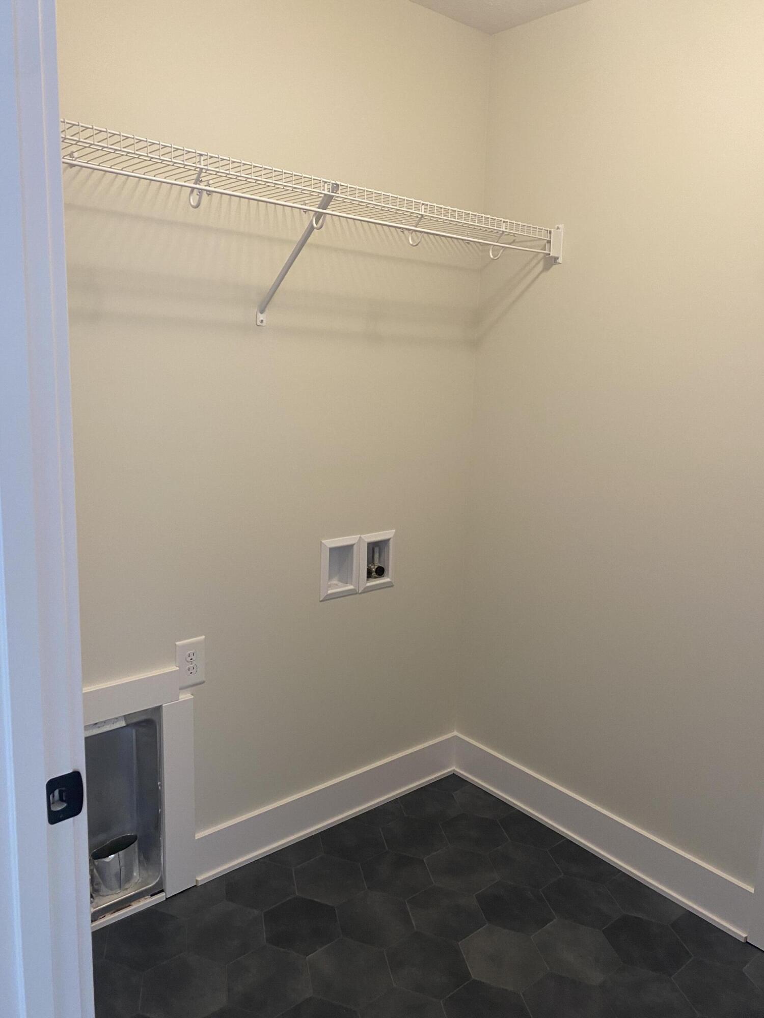 4241 Stratton Boulevard SE 24