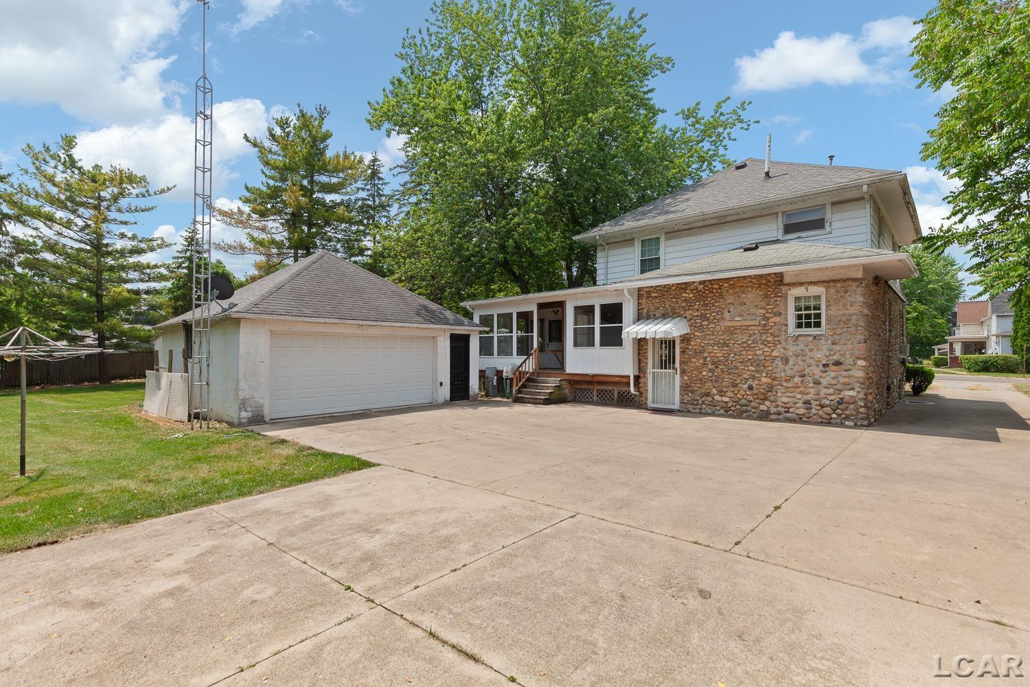 302 Croswell Street