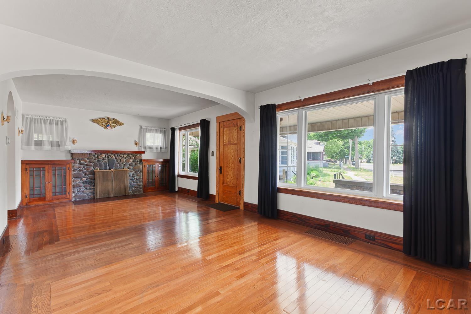 302 Croswell Street