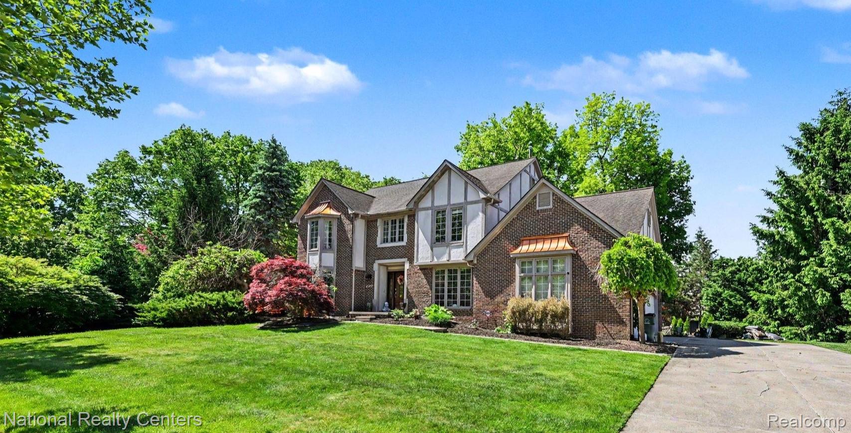 6515 Tamarack Drive