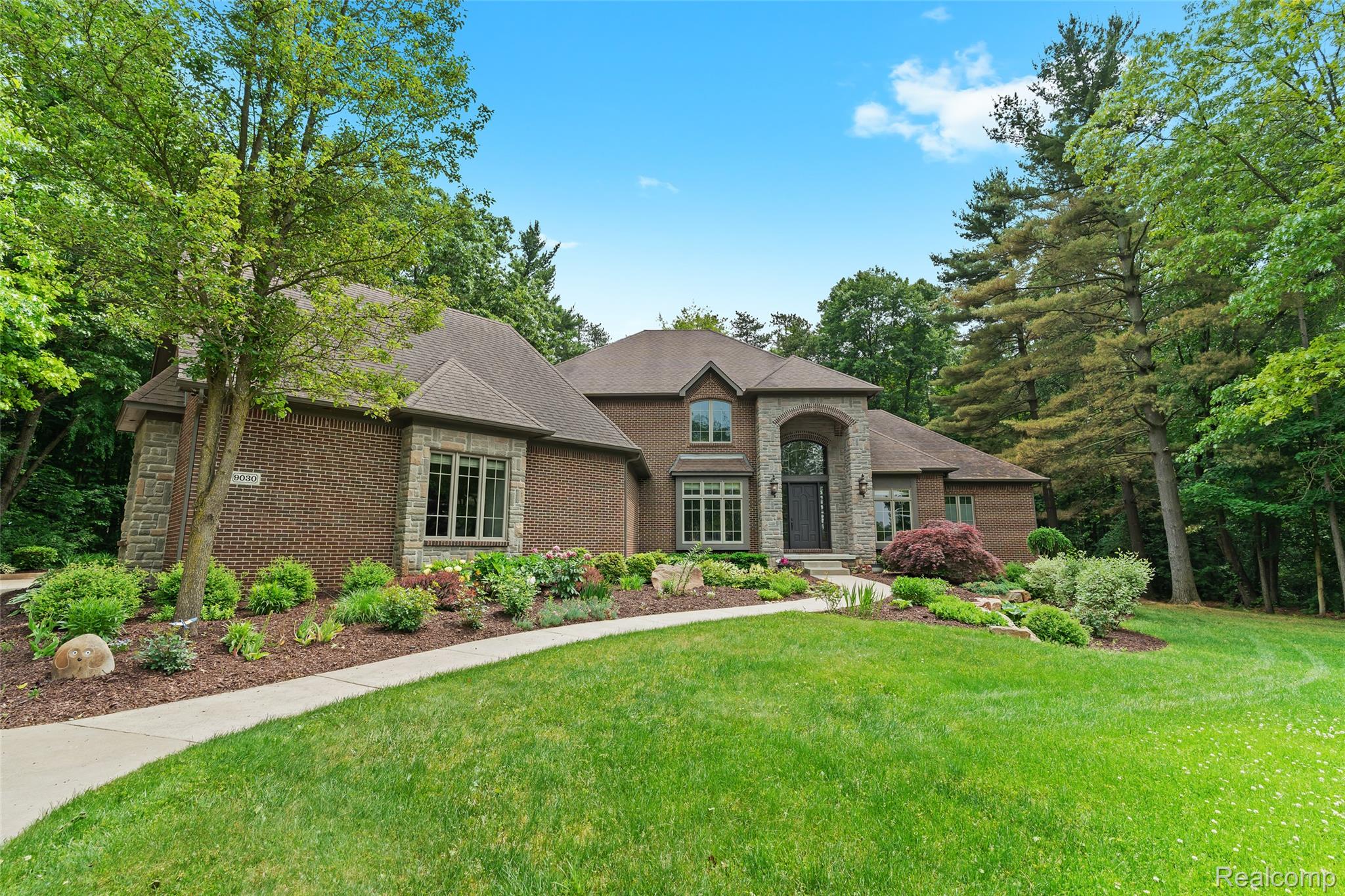 9030 Hidden Court W