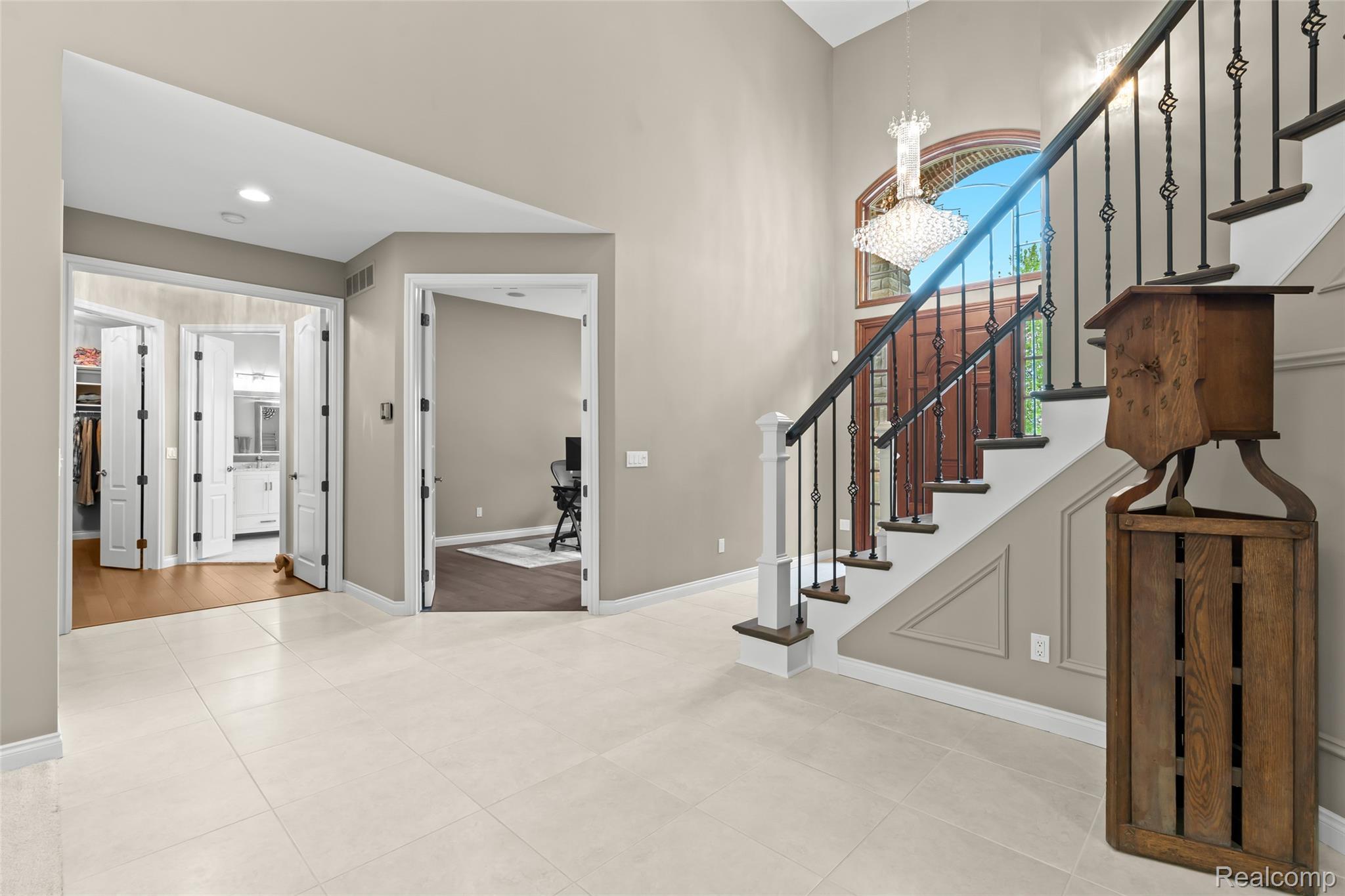 9030 Hidden Court W