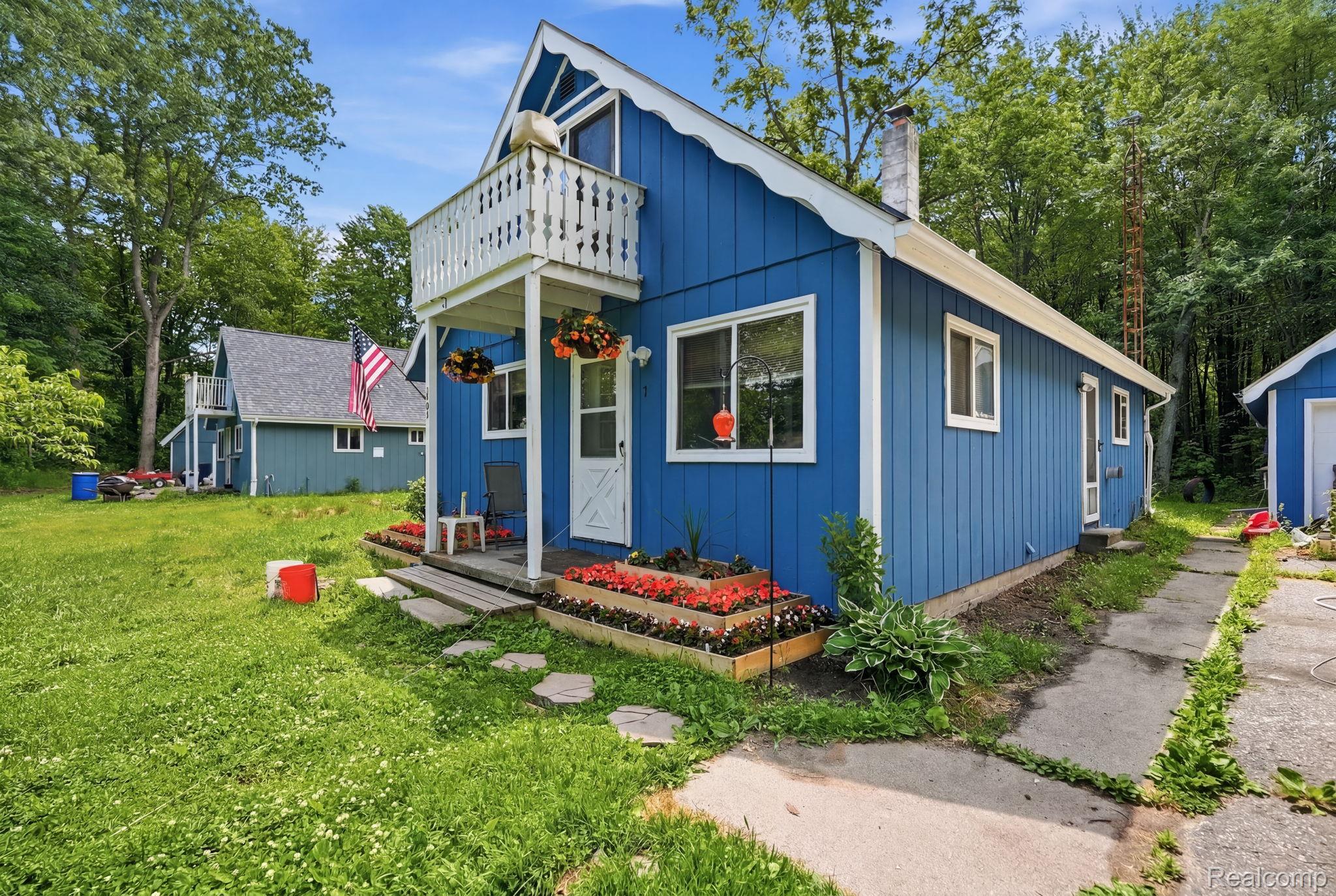 1699 Ditty Road