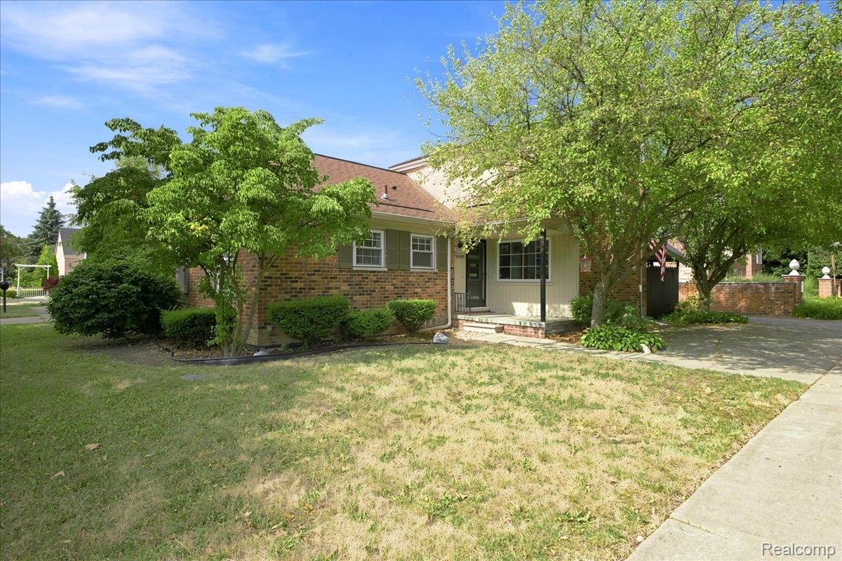 20691 Wedgewood Drive