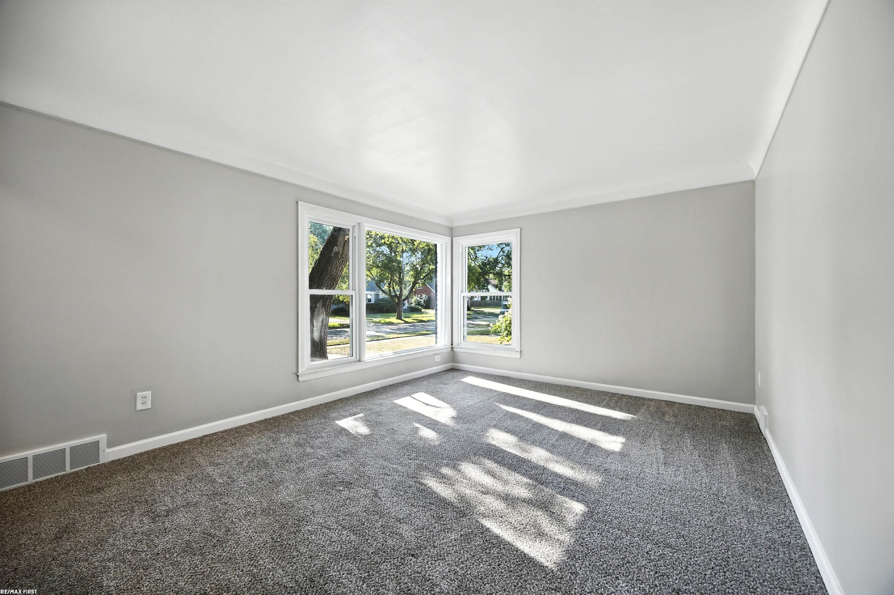 23221 Roanoke Avenue