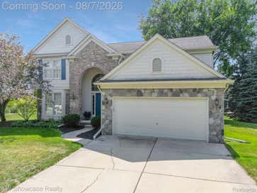 1960 Bloomfield Oaks Drive West Bloomfield Charter Township MI 48324